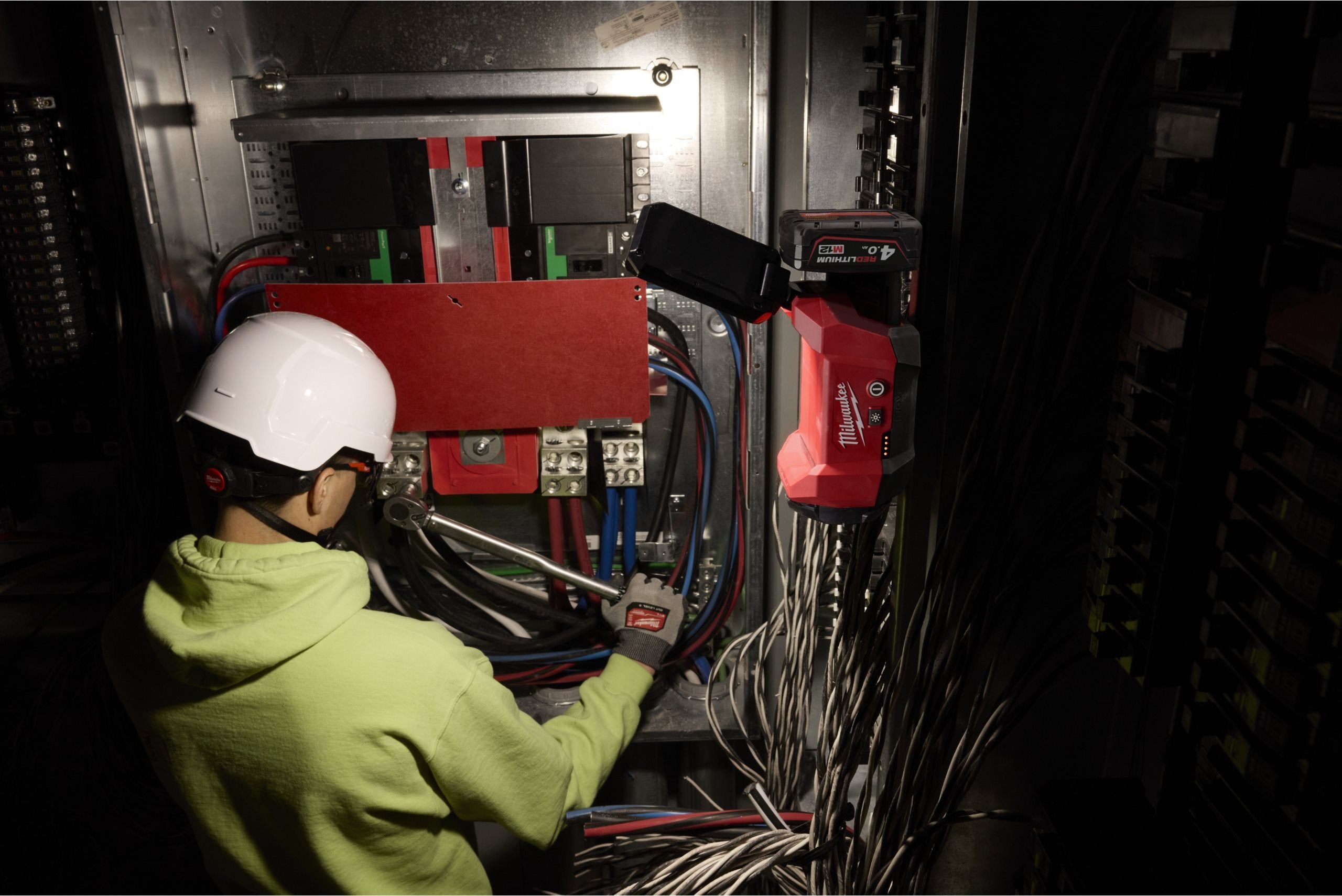 Lampă multi-direcțională Milwaukee M12™ ALIP-0, compatibilă cu PACKOUT™, cod 4933500321