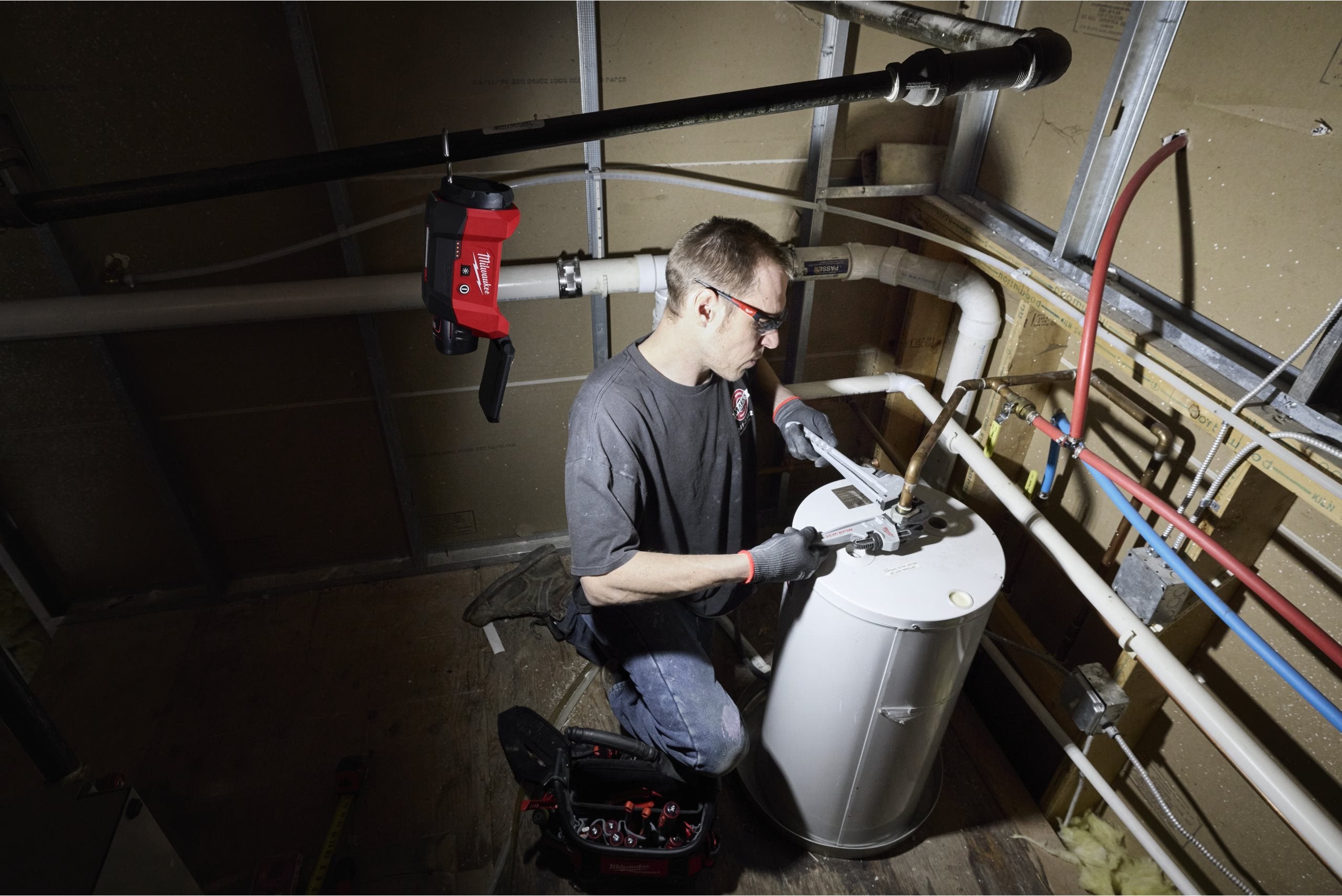 Lampă multi-direcțională Milwaukee M12™ ALIP-0, compatibilă cu PACKOUT™, cod 4933500321