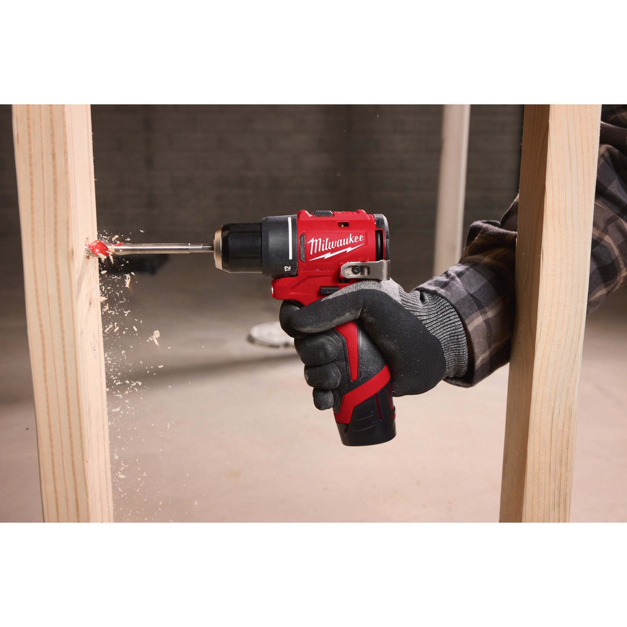 Mașină compactă de găurit, fără perii Milwaukee M12 BLDDRC-0, cod 4933499683