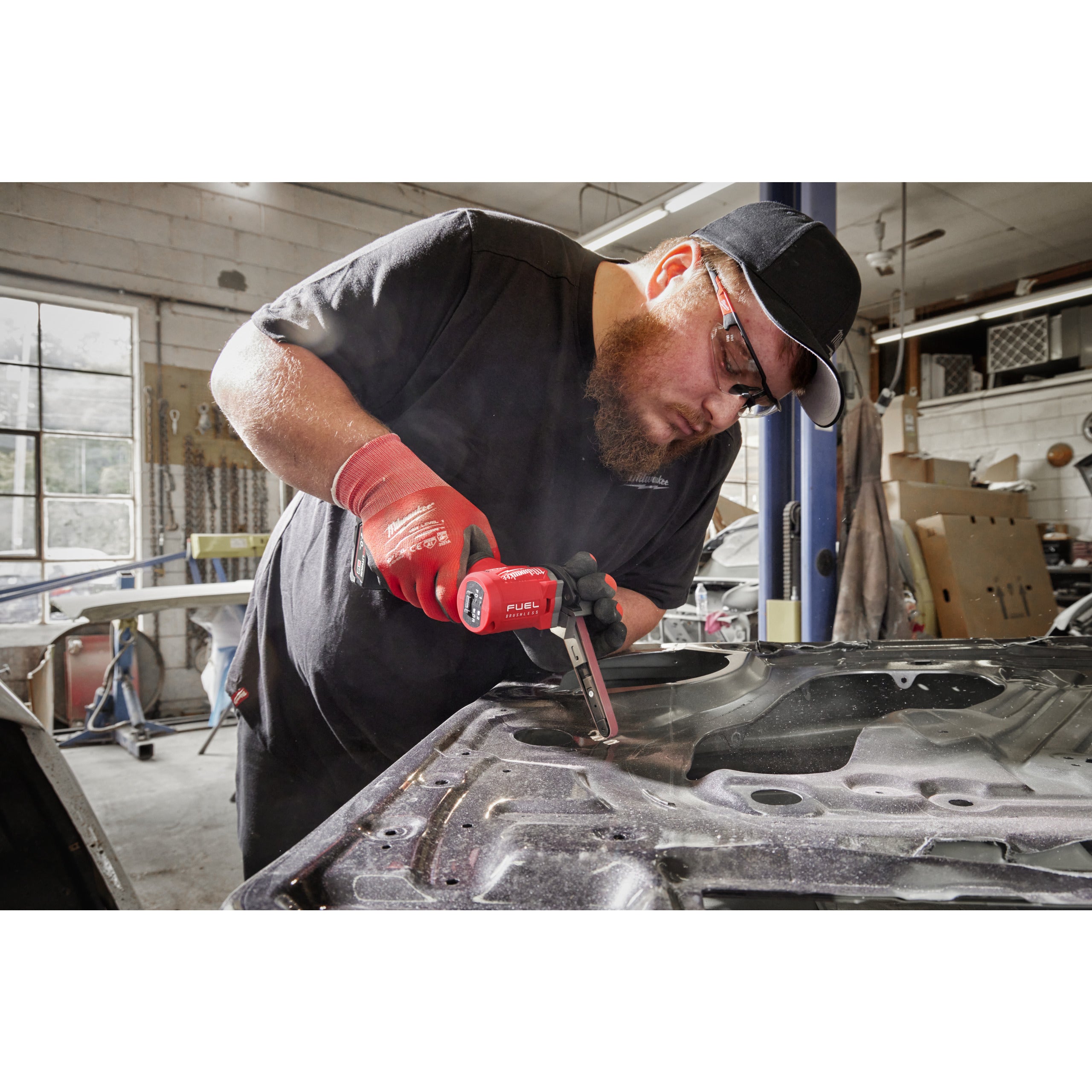 Șlefuitor cu bandă Milwaukee M12 FBFL10-0 FUEL™ 10 mm, cod 4933480958