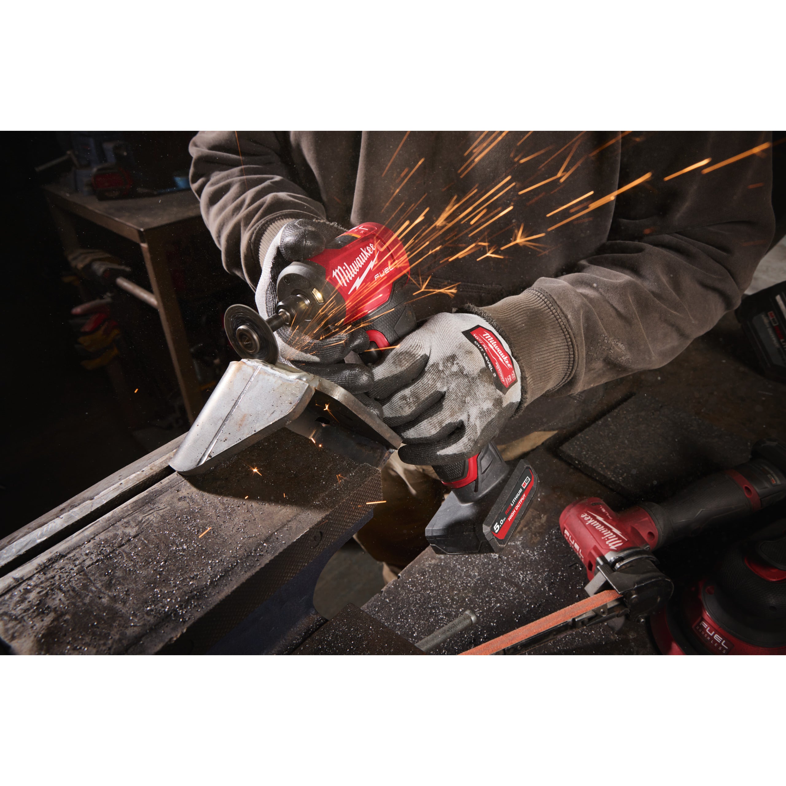 Polizor unghiular Milwaukee M12 FDGA2-0 FUEL™ cu viteză variabilă, cod 4933498979