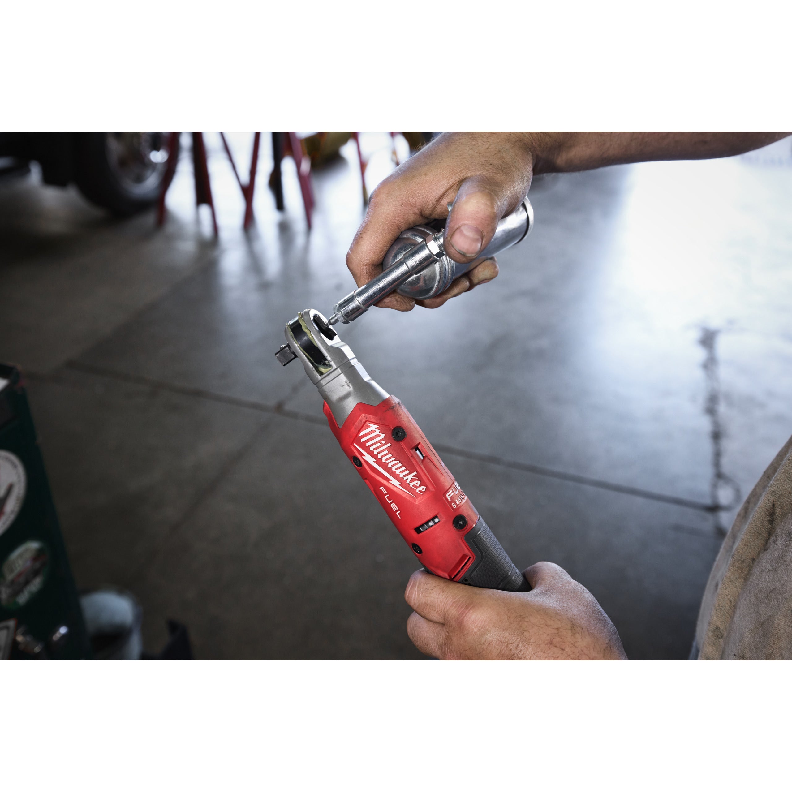 Antrenor cu clichet Milwaukee M12 FIR38G2-0 FUEL™ ⅜″, cod 4933498936