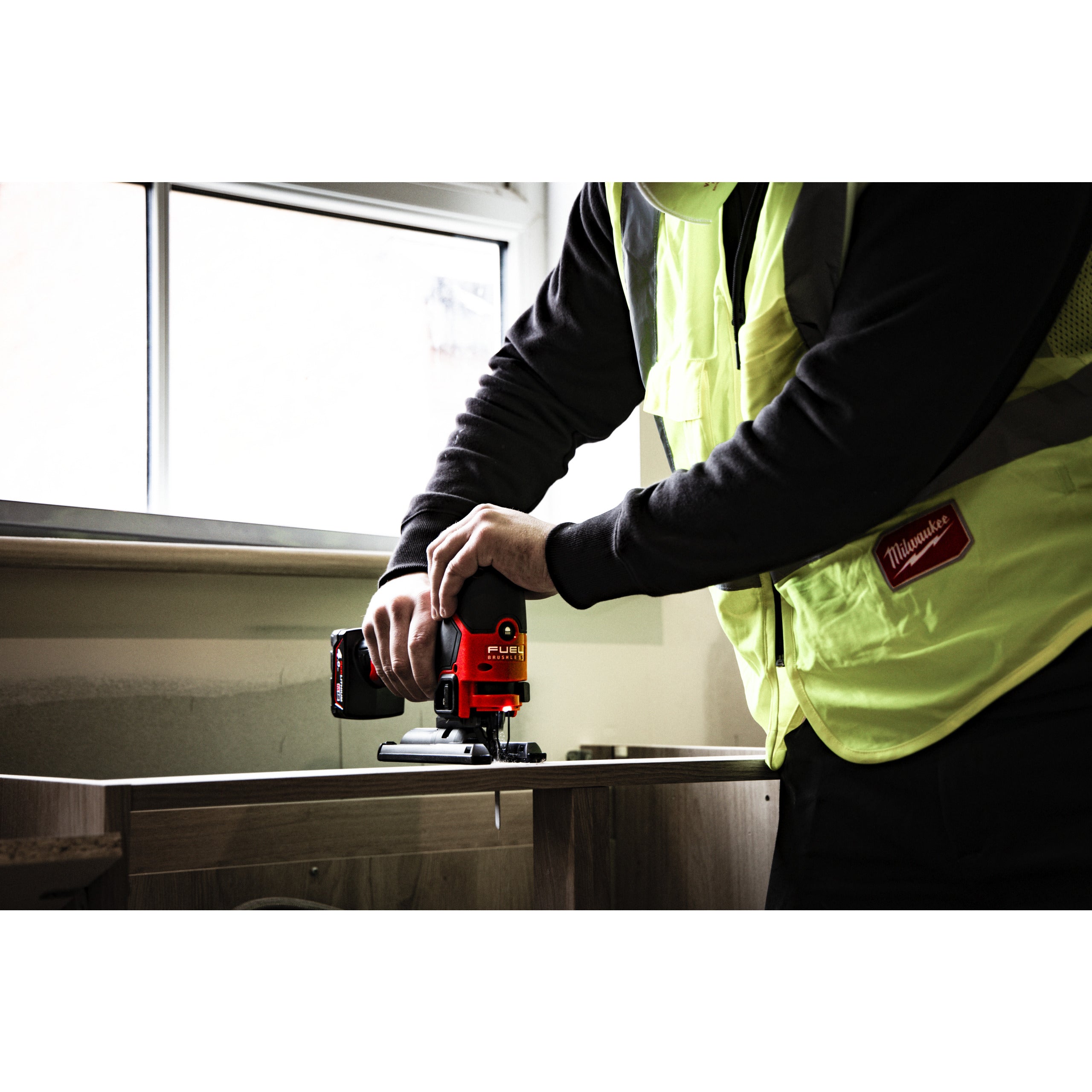 Fierăstrău pendular Milwaukee M12 FJS-0 FUEL™, cod 4933500574