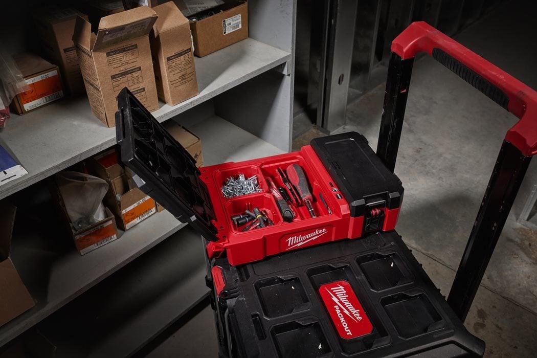 Proiector Milwaukee M12 POAL-0, TRUEVIEW™, PACKOUT™, 1400 LUMENI, cod 4933480473