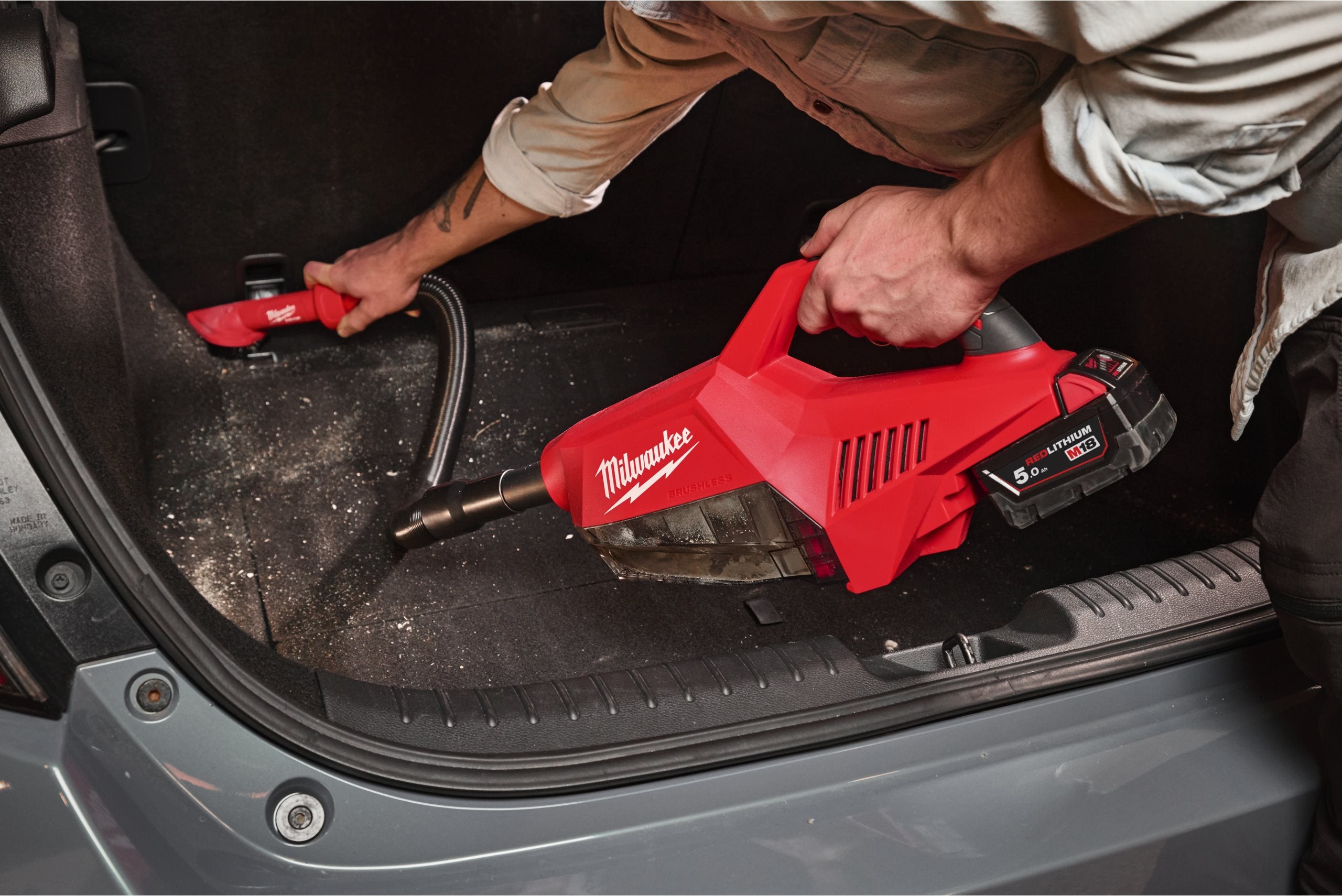 Aspirator compact M18™ fără perii Milwaukee M18 BLCV2-0
