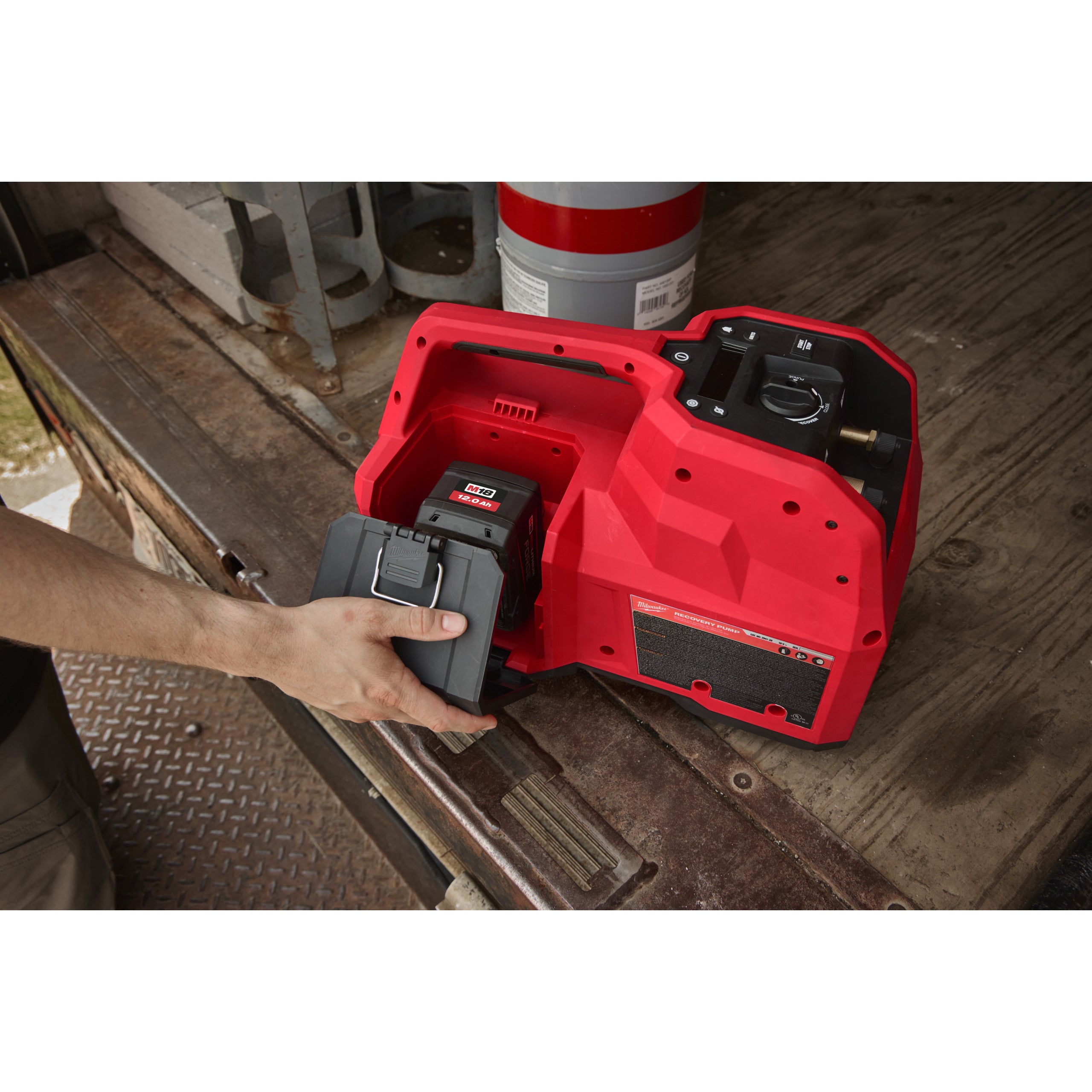 Pompă de recuperare Milwaukee M18 BLRP-121, fără perii, cod 4933498173