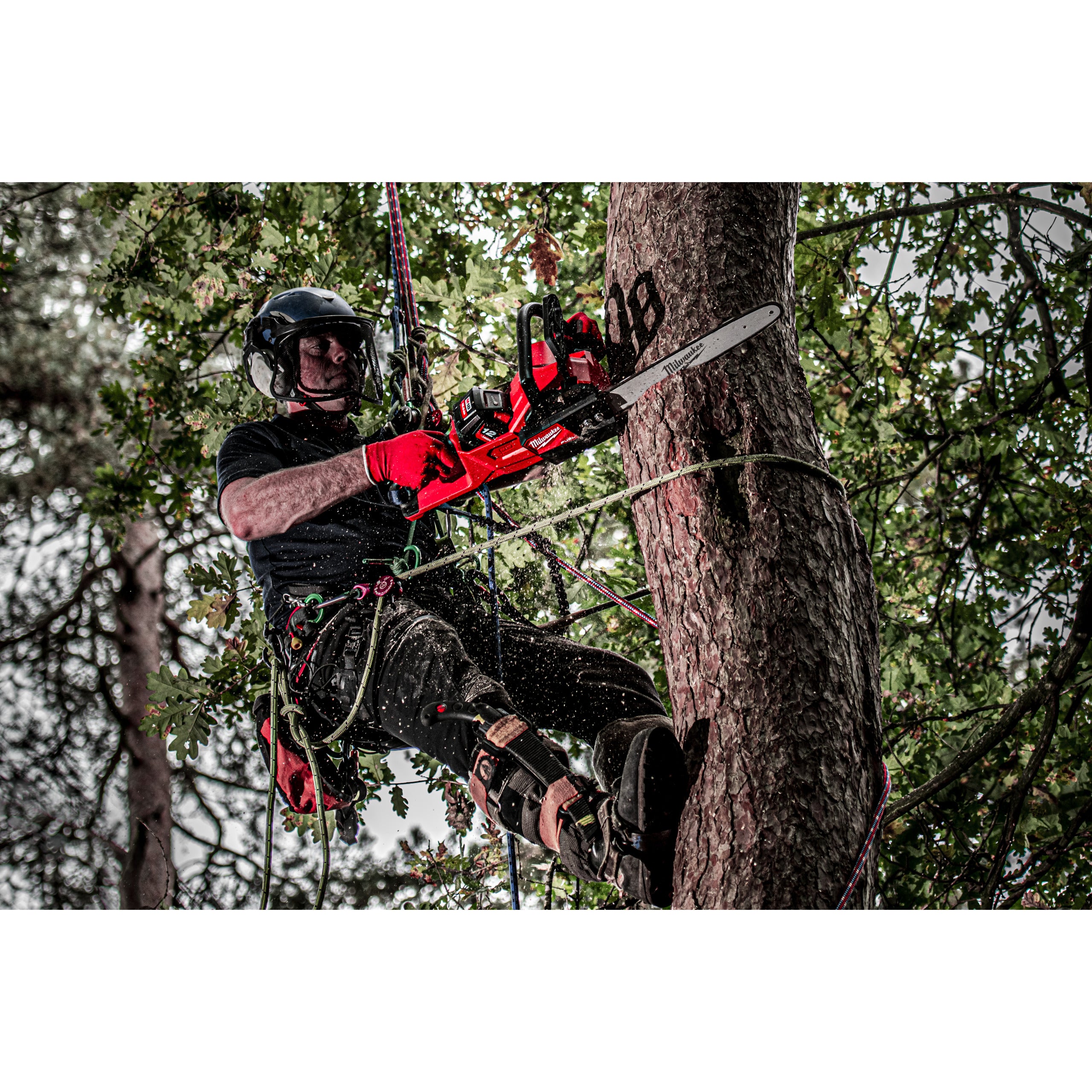 Fierăstrău cu lanț 40 cm Milwaukee M18 FCHS-122 FUEL™, cod 4933499217