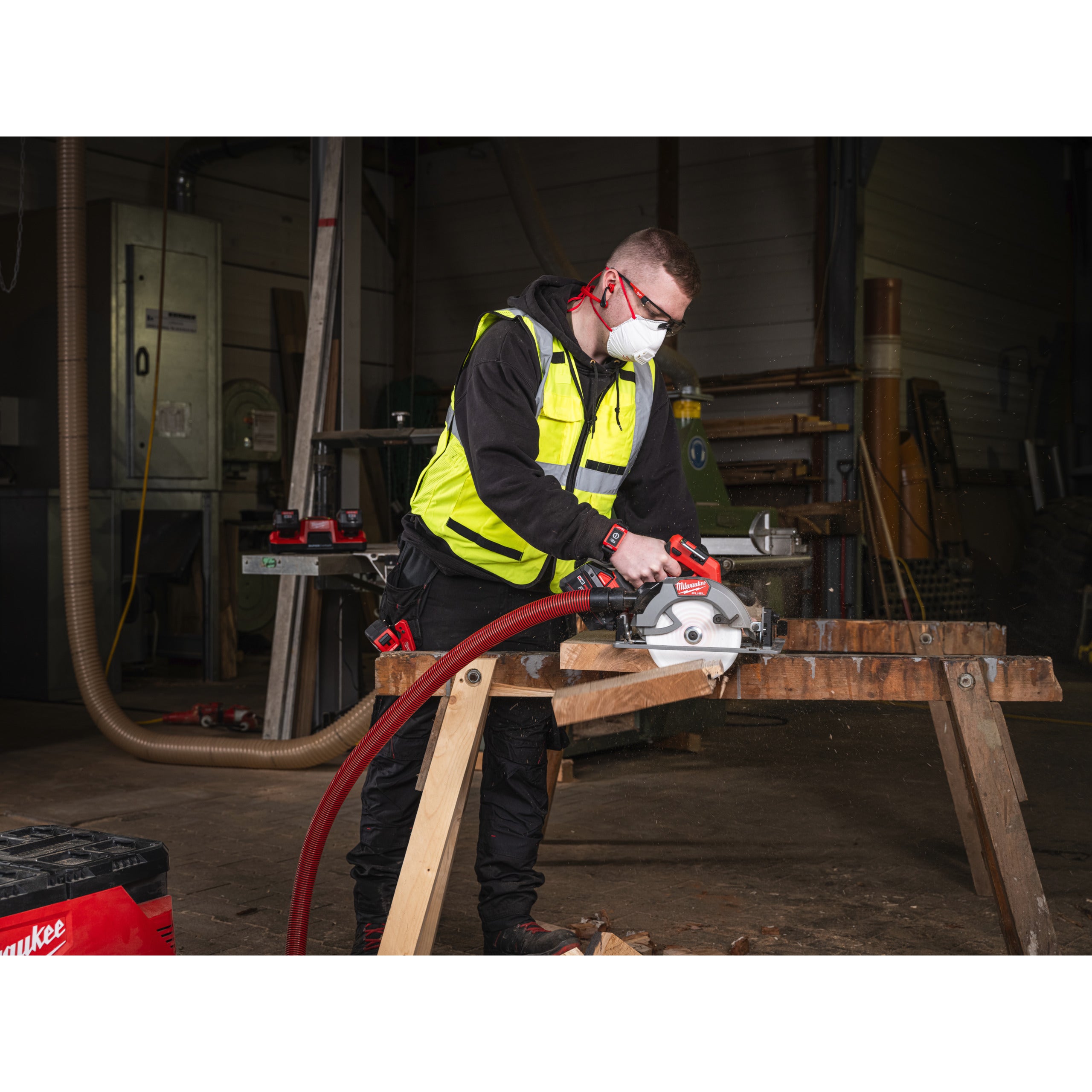 Fierăstrău circular Milwaukee M18 FCS66GR3-121C FUEL™ compatibil cu șina de ghidare, cod 4933493492