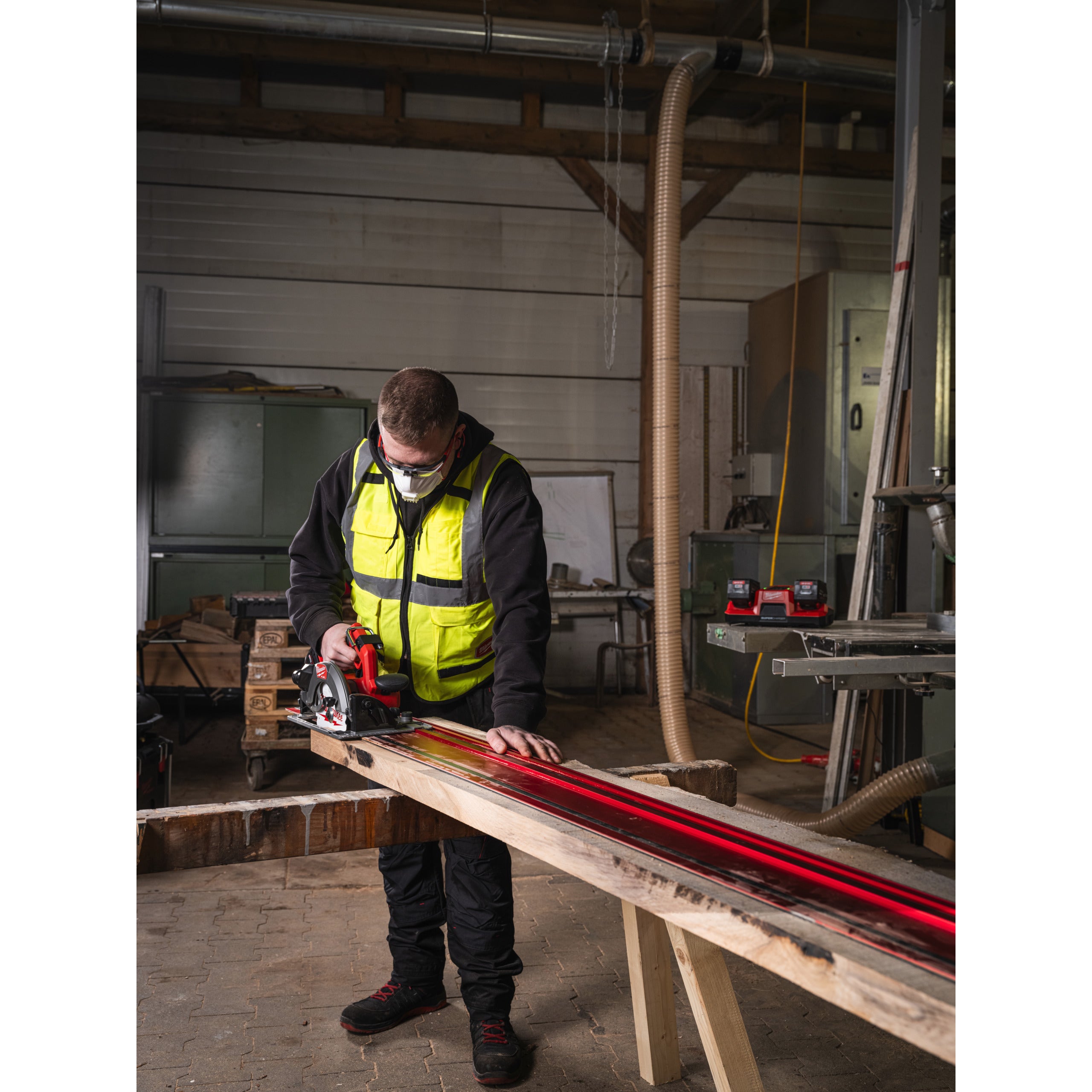 Fierăstrău circular Milwaukee M18 FCS66GR3-121C FUEL™ compatibil cu șina de ghidare, cod 4933493492