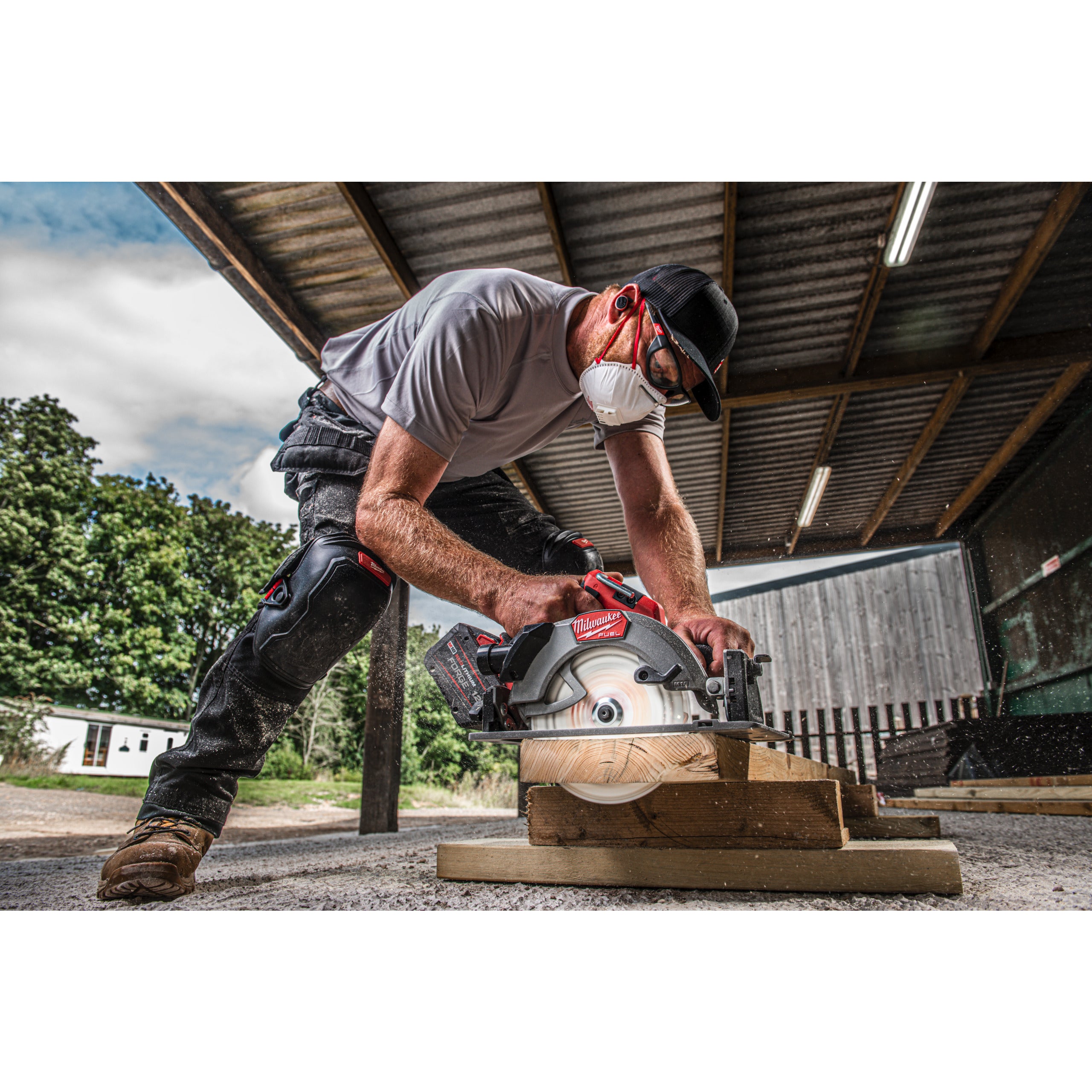 Fierăstrău circular Milwaukee M18 FCS66GR3-121C FUEL™ compatibil cu șina de ghidare, cod 4933493492