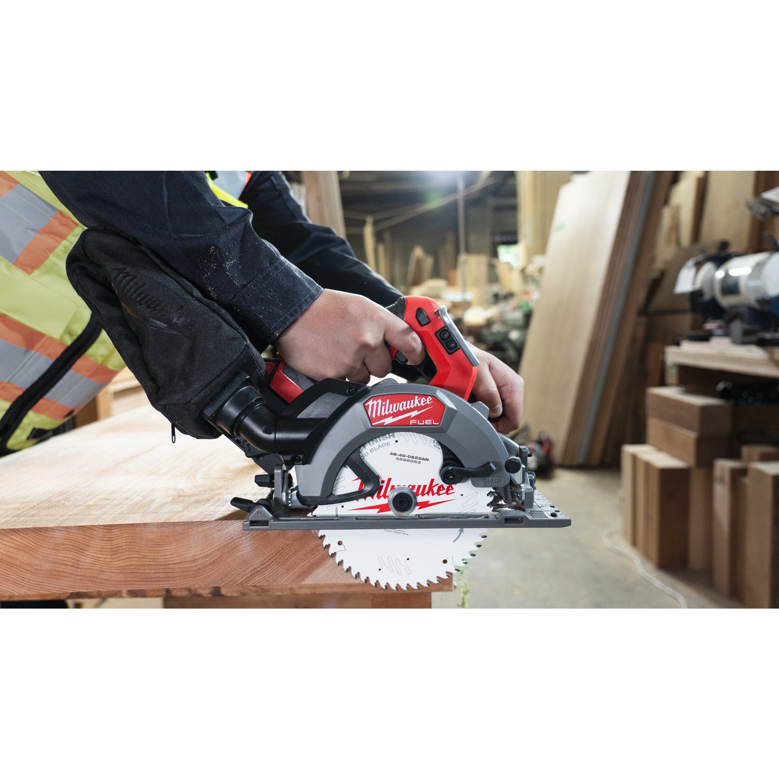 Fierăstrău circular Milwaukee M18 FCSDC165-0 FUEL™ 165 mm, cod 4933500002