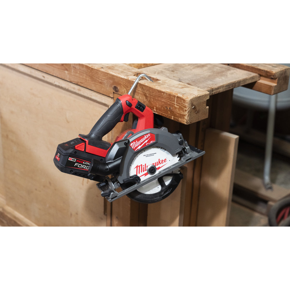 Fierăstrău circular Milwaukee M18 FCSDC165-0C FUEL™ 165 mm, cod 4933499996