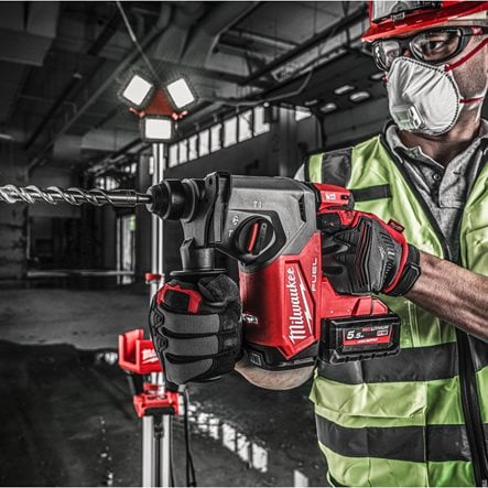 Ciocan rotopercutor SDS-Plus 26 mm cu 4 funcții M18 FUEL™ Milwaukee M18FH-0, cod 4933478499