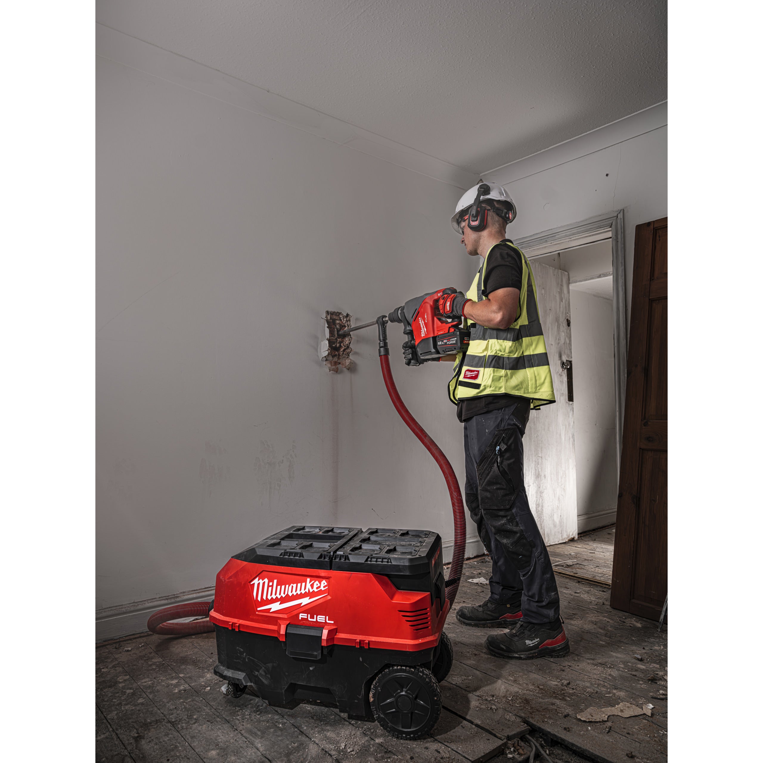 Rotopercutor SDS Max Ciocan rotopercutor SDS-Max Milwaukee M18 FHACO540-122C FUEL™ 40 mm ONE-KEY™, cod 4933493138
