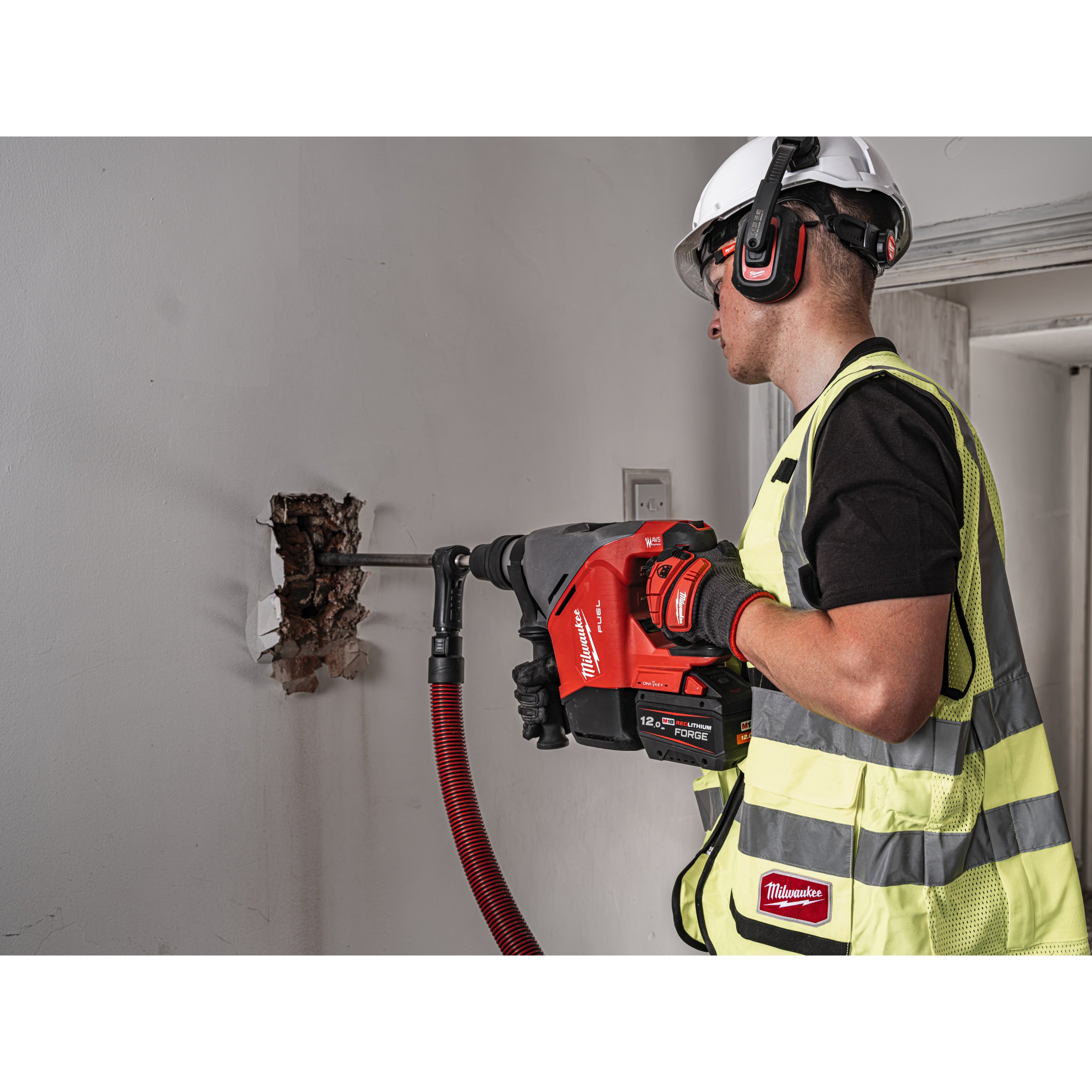 Rotopercutor SDS Max Ciocan rotopercutor SDS-Max Milwaukee M18 FHACO540-122C FUEL™ 40 mm ONE-KEY™, cod 4933493138
