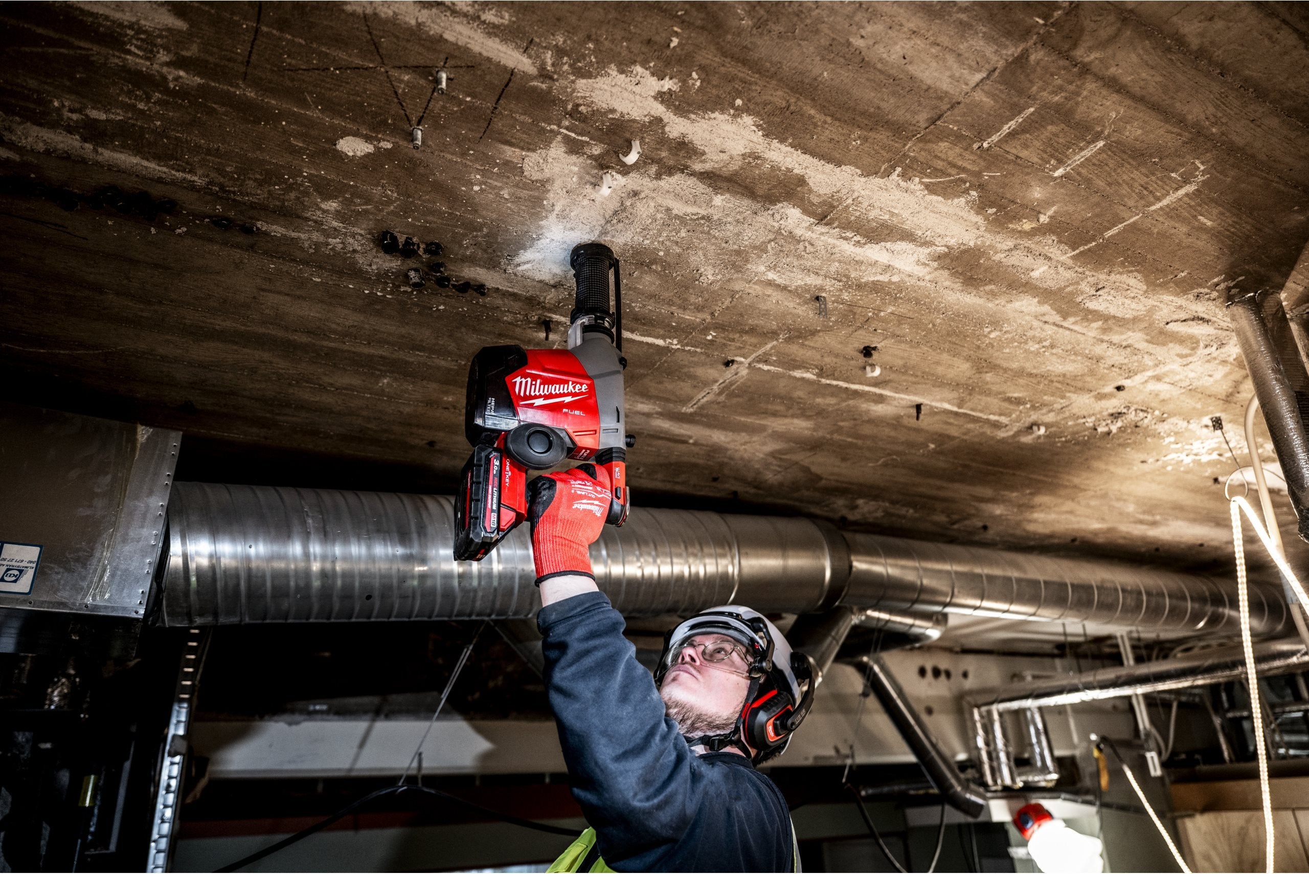 Ciocan rotopercutor Milwaukee M18 FHAFOH16-0, 16 MM SDS-PLUS, FUEL™, extractor de praf integrat, cod 4933493531