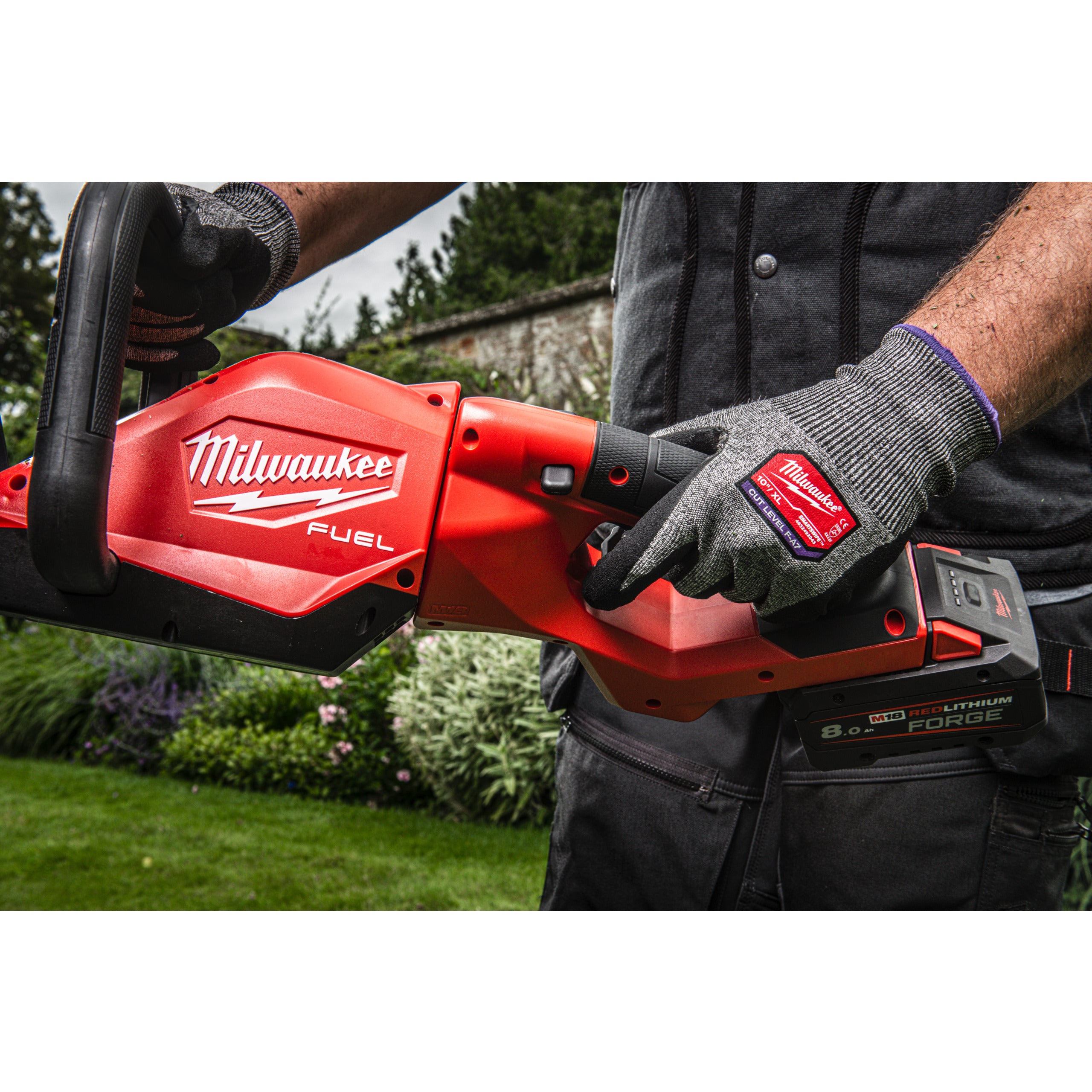 Trimmer pentru gard viu 60 cm Milwaukee M18 FHET60G2-802 FUEL™, cod 4933498385