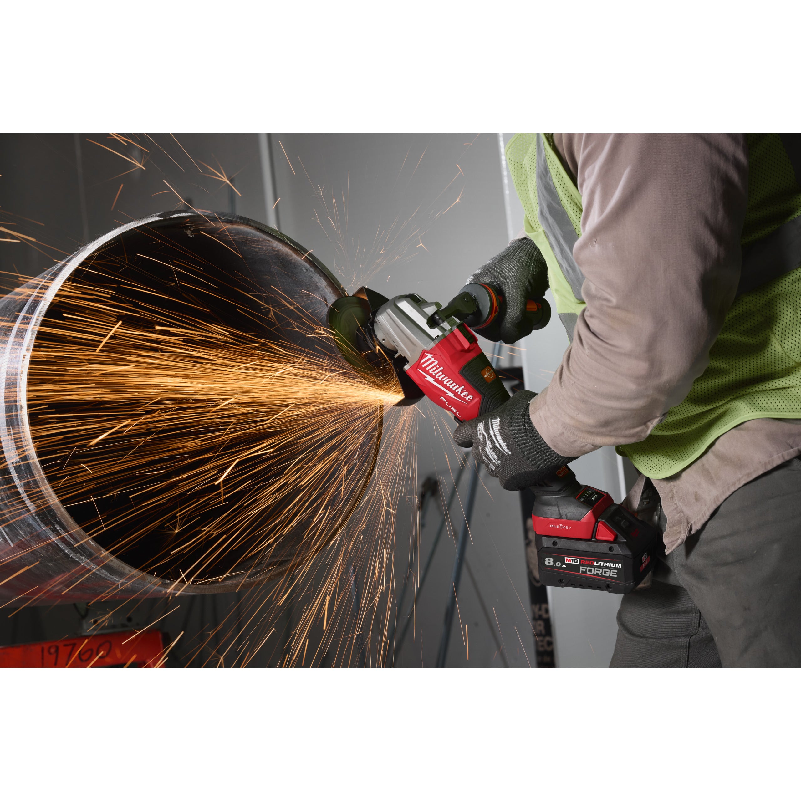 Polizor unghiular de înaltă performanță, 125 mm cu frânare, comutator lateral și ONE-KEY™ Milwaukee M18 FHSAGSVO125X-0X FUEL™, cod 4933500036