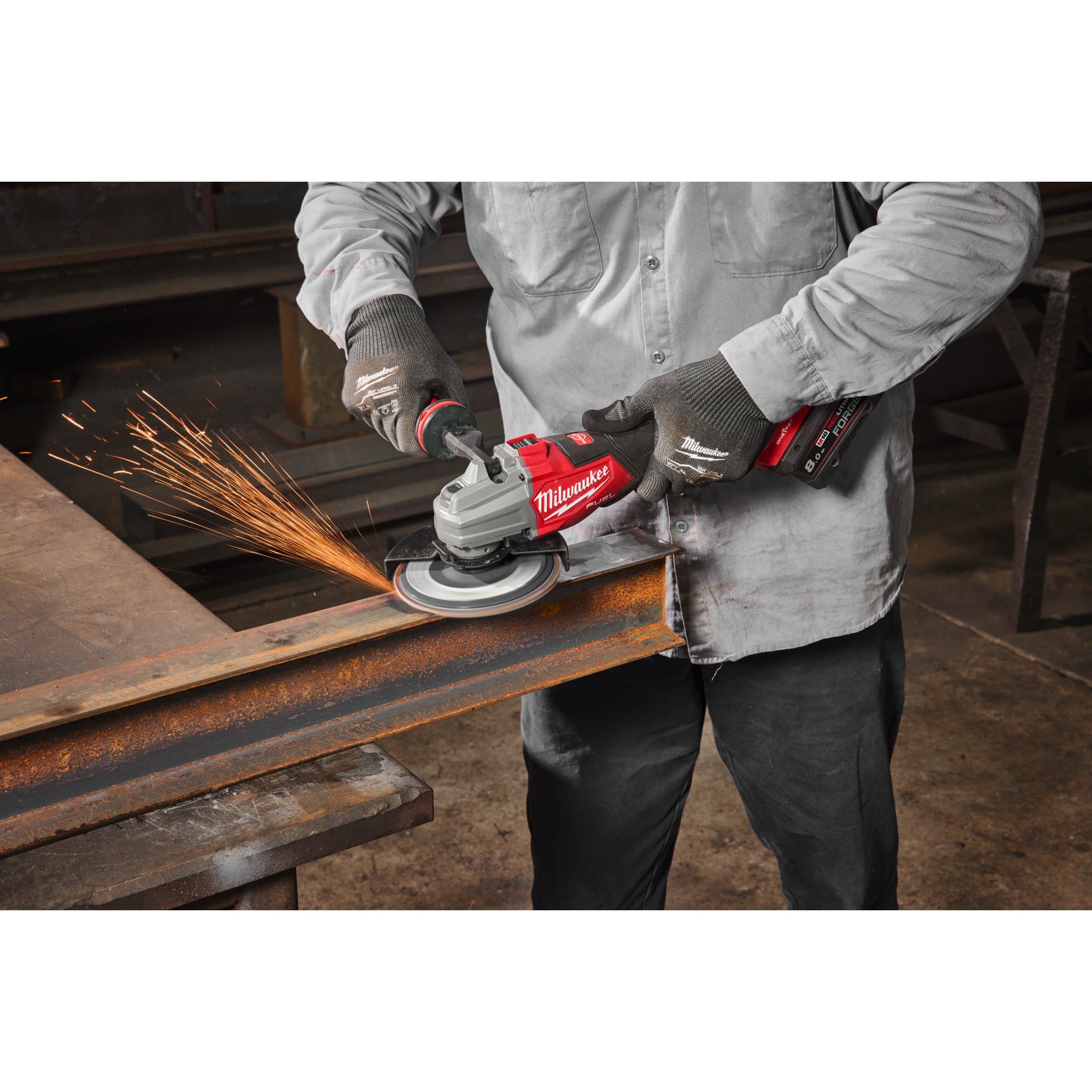 Polizor unghiular de înaltă performanță, 125 mm cu frânare, comutator lateral și ONE-KEY™ Milwaukee M18 FHSAGSVO125X-0X FUEL™, cod 4933500036