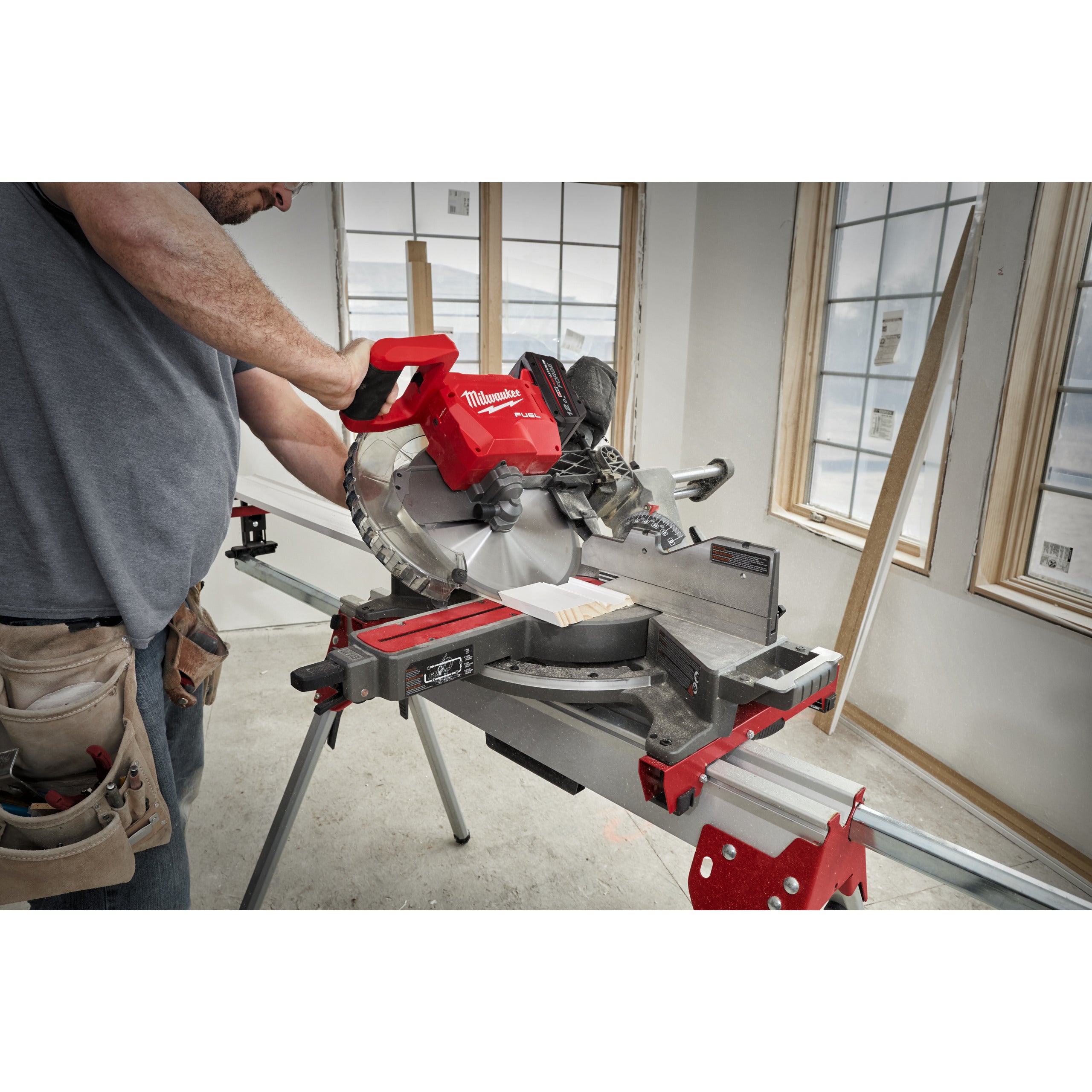 Fierăstrău circular staționar 305 mm Milwaukee M18 FMS305-121 ONE-KEY™, cod 4933499181