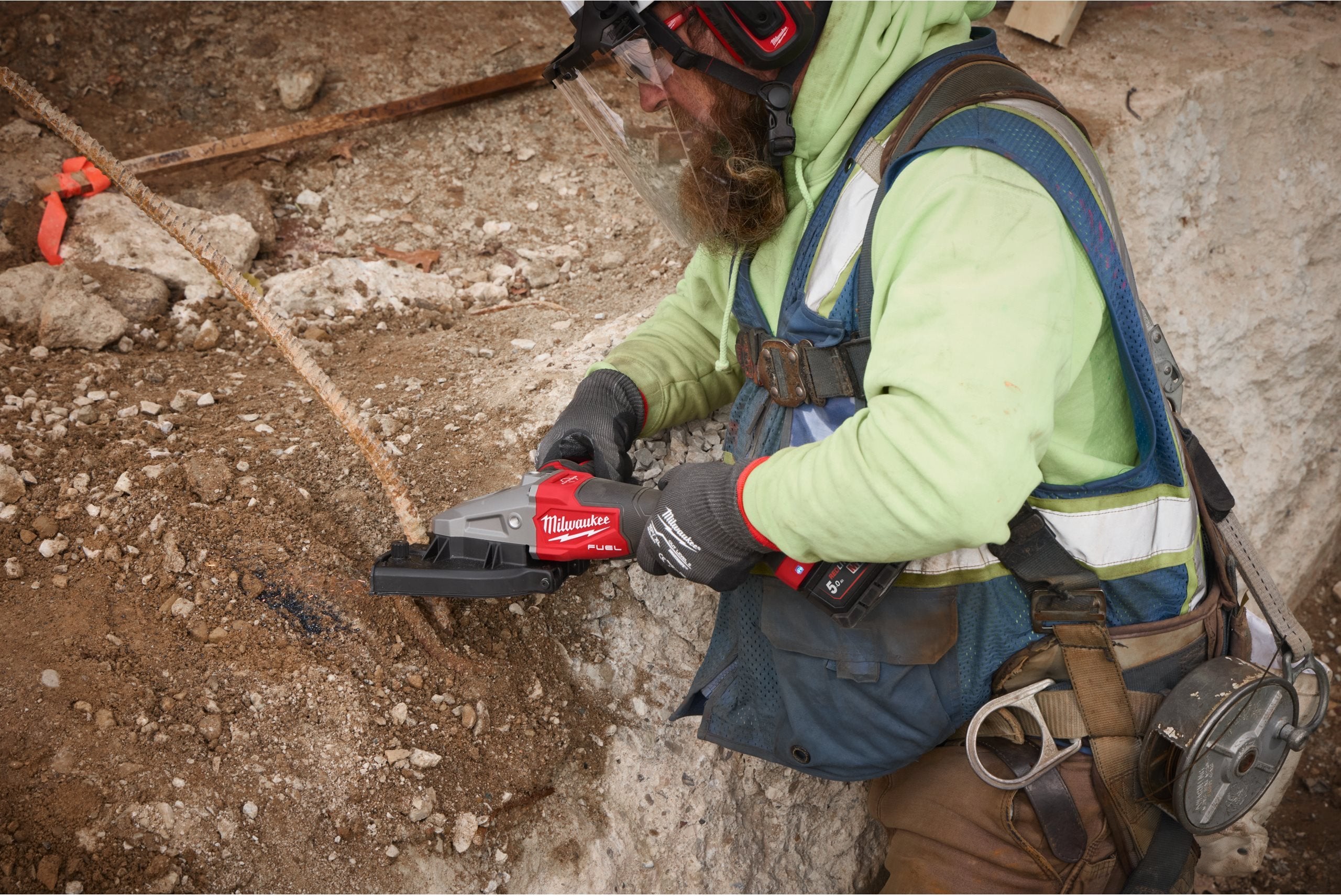 Mașină pentru tăiat fier-beton Milwaukee M18 FRBCO32-0X, fără acumulatori, fără încărcător, 1 x cutie HD, cod 4933499366