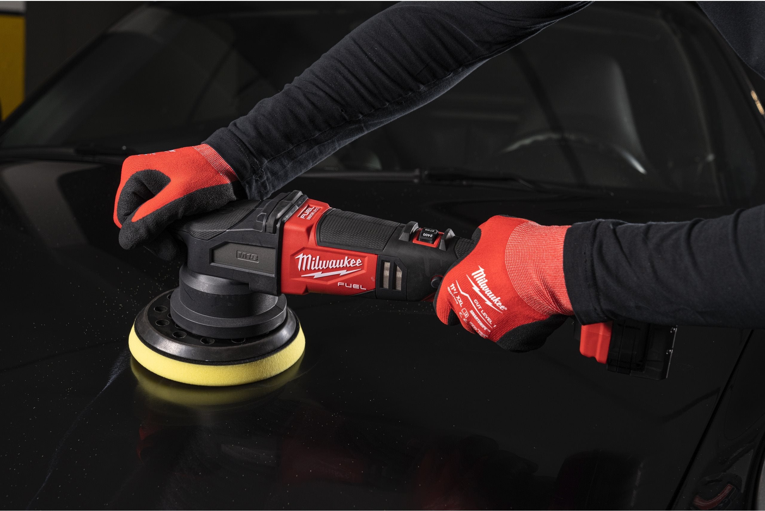 Mașină de polișat orbitală Milwaukee M18FROP21-0X, FUEL™, 21 MM oscilație, disc de 150 MM, 1 x cutie HD, cod 4933478836