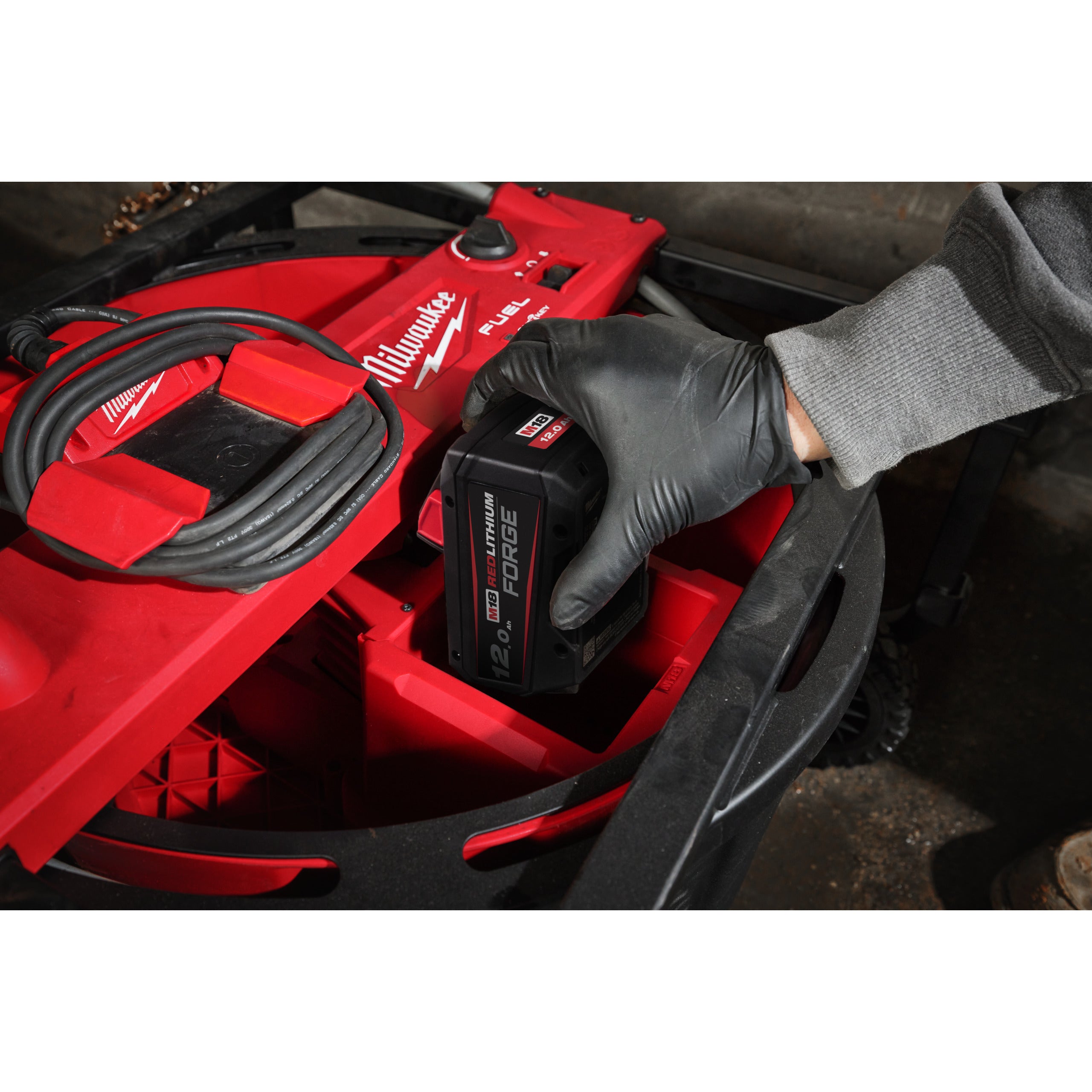 Mașină desfundare Milwaukee M18 HSFSM-122 cu ax flexibil de mare viteză, cod 4933499309