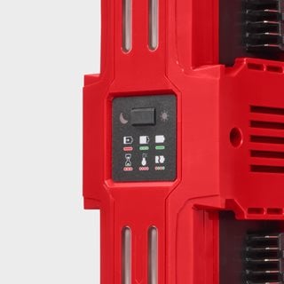 Încărcător rapid cu 6 porturi Milwaukee M18 MPC6 PACKOUT™ RAPIDCHARGER, cod 4932498551