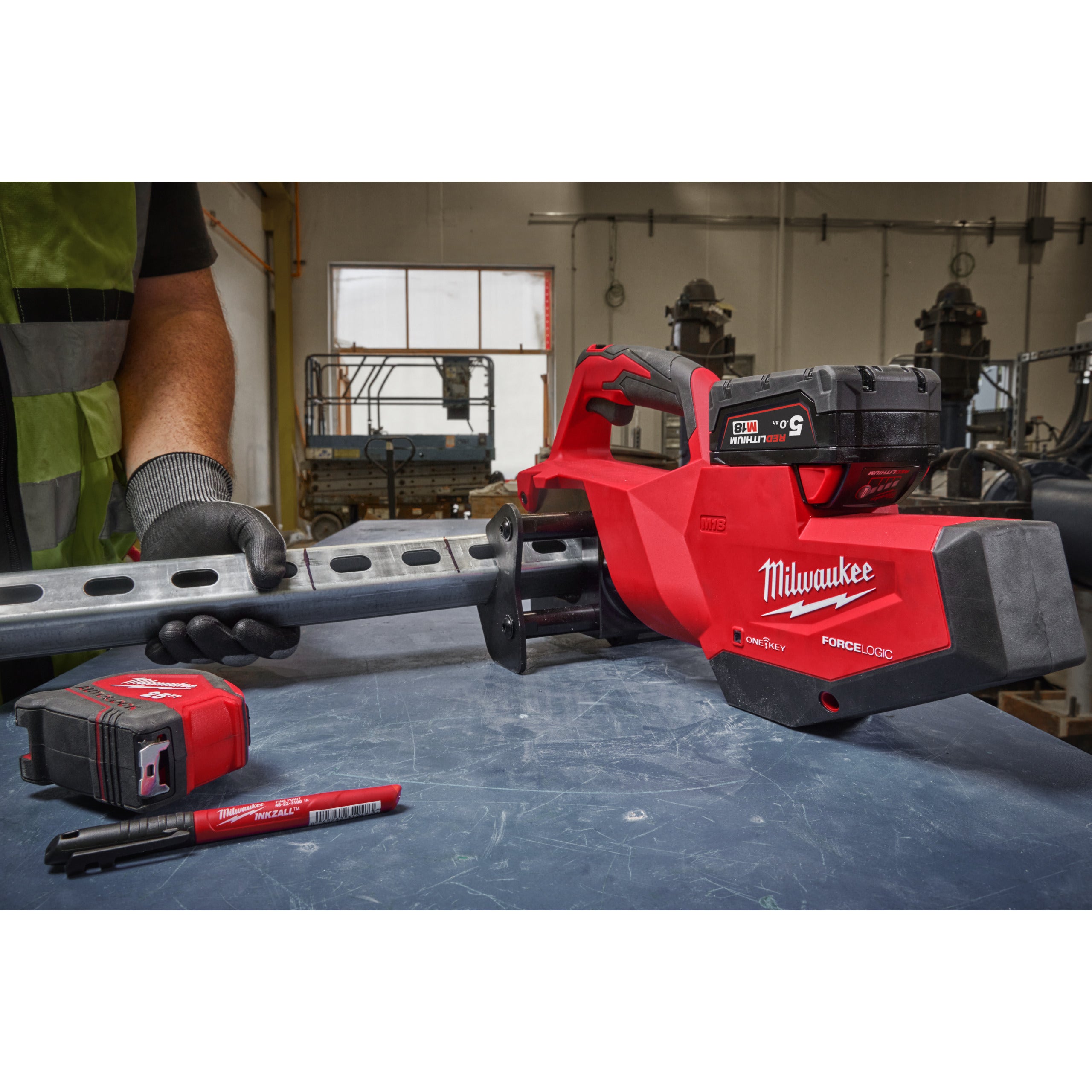 Mașină pentru debitat profile Milwaukee M18 STSO-0B FORCE LOGIC™, cod 4933492097