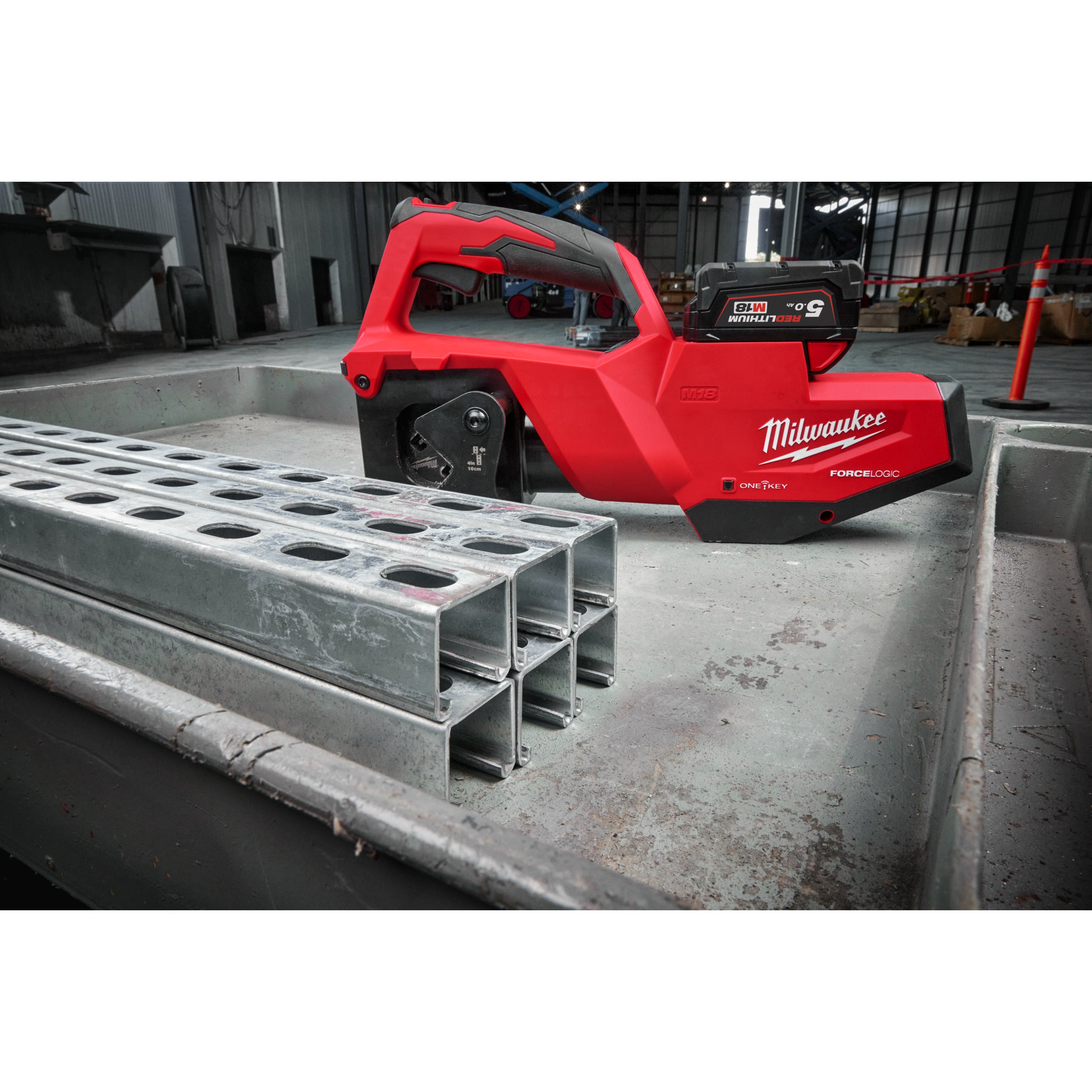 Mașină pentru debitat profile Milwaukee M18 STSO-0B FORCE LOGIC™, cod 4933492097