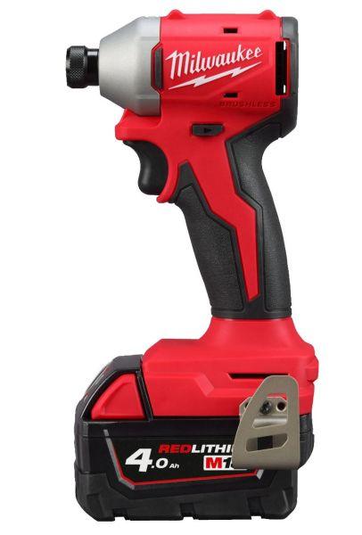 Mașină de înșurubat cu impact Milwaukee 1/4″ Hex, M18 BLIDRC-402C, compactă cu motor fără perii, 2 x acumulator M18 B4, 1 x incarcator M12-18C , cu cutie plastic, cod 4933492840 - BIG STORE (Dynamic Tools SRL)