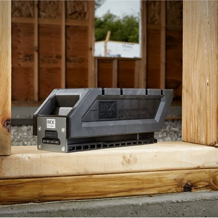 Acumulator 3,0 Ah MX FUEL™ REDLITHIUM™ Milwaukee MXFCP203, cod 4933471838