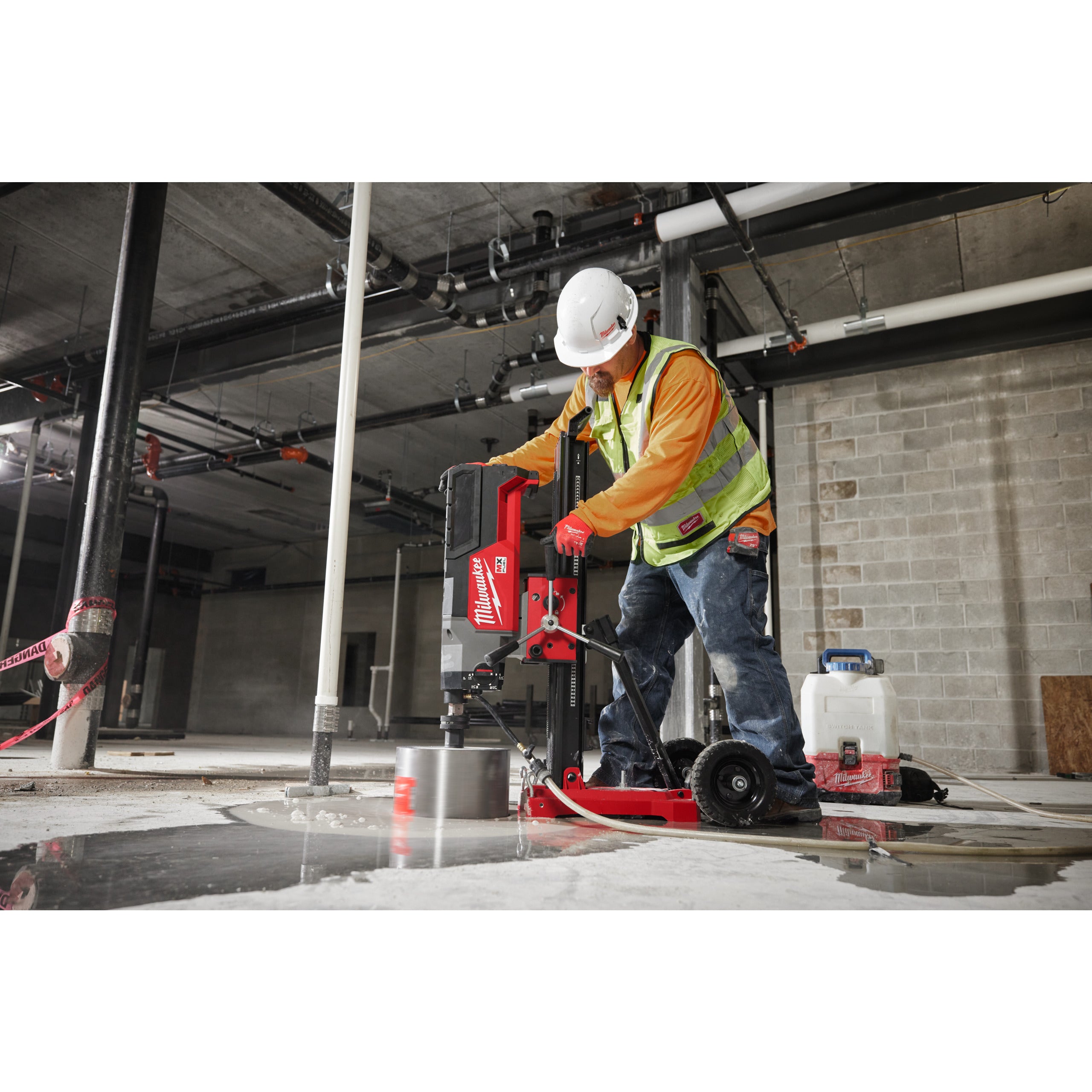 Mașină de găurit cu carotă diamantată 350 mm Milwaukee MXF DCD350 KIT-0, cod 4933493142