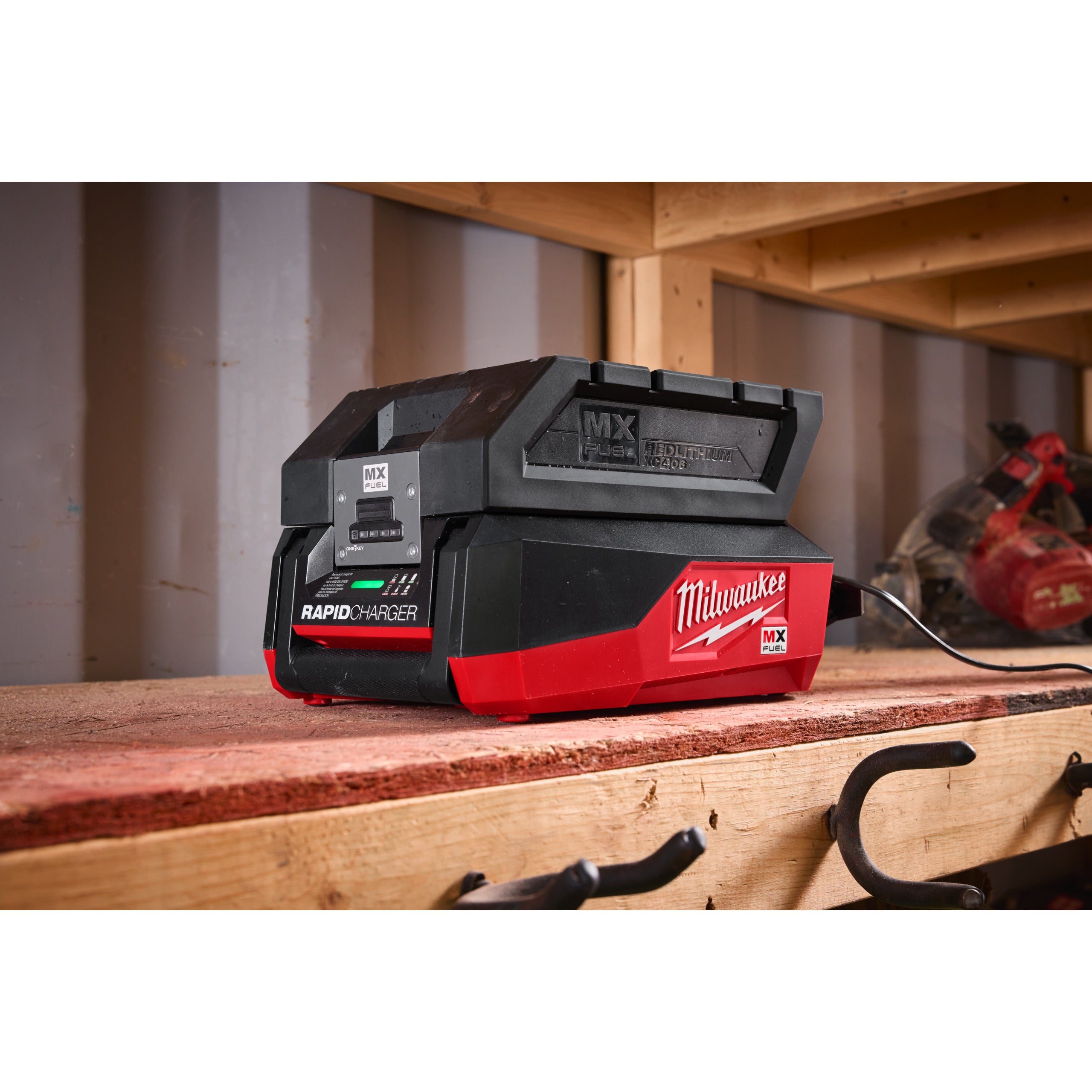 Încărcător rapid Milwaukee MXF FC, cod 4933498547
