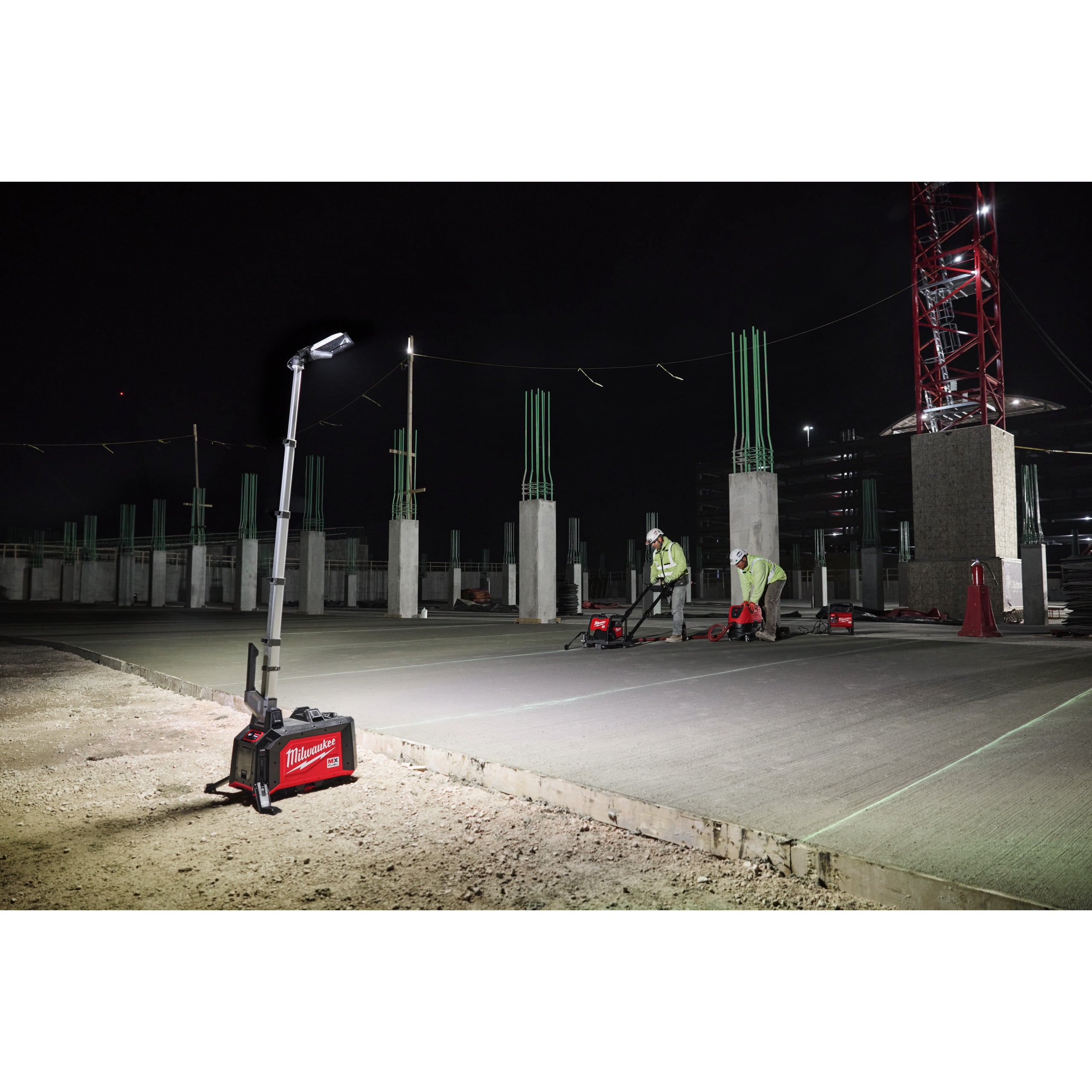 Turn de iluminat compact Milwaukee MXF TLIC-801 MX FUEL™, cod 4933502688