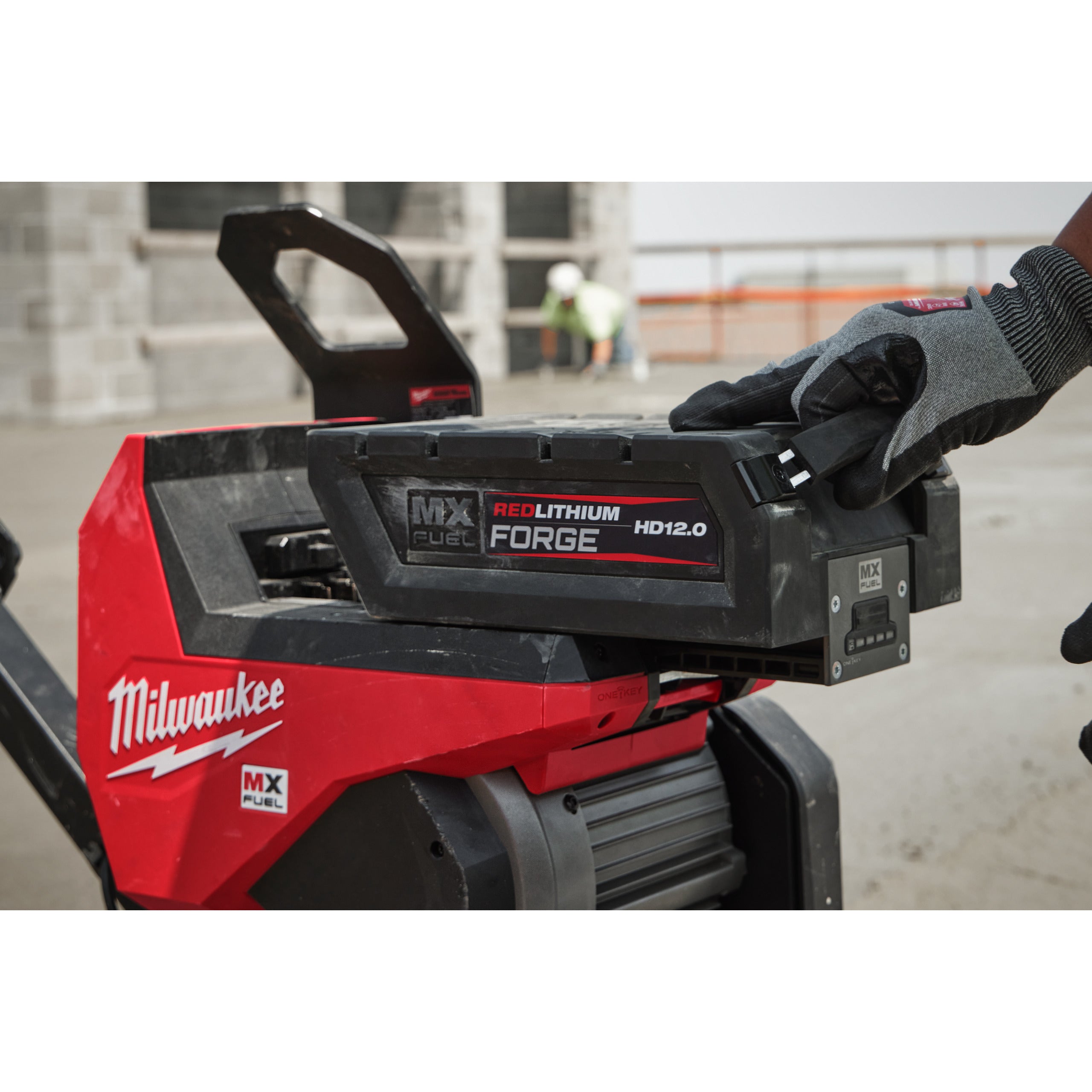 Mașină de finisat beton Milwaukee MXF WBT60-0 600 mm, cod 4933498325