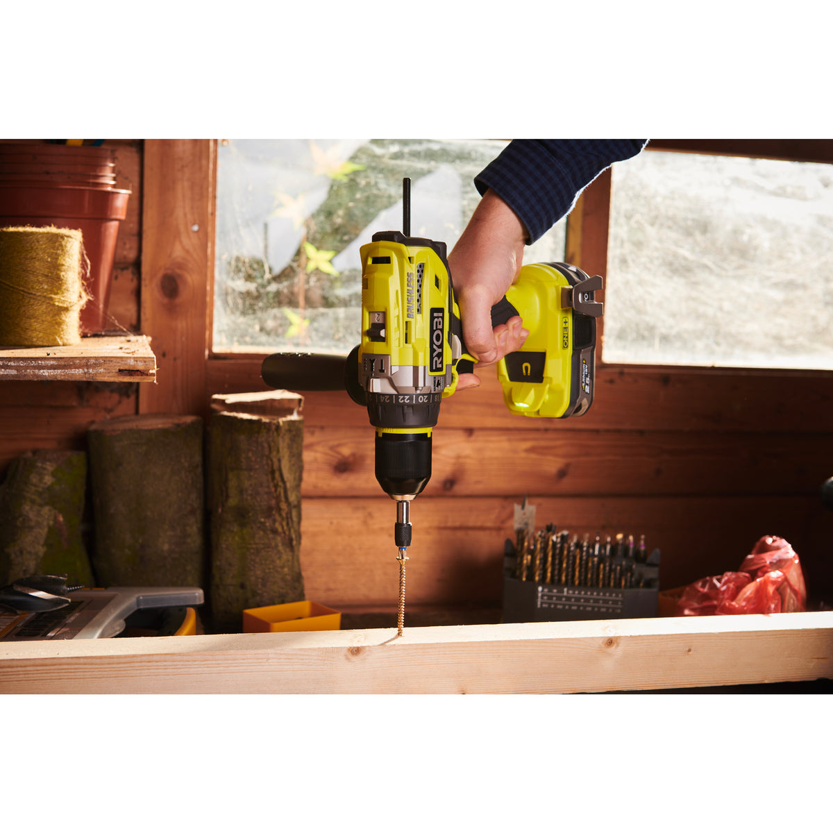 Mașină de găurit cu percuție 18V ONE+™, motor fără perii Ryobi R18PD7-0, cod 5133003941