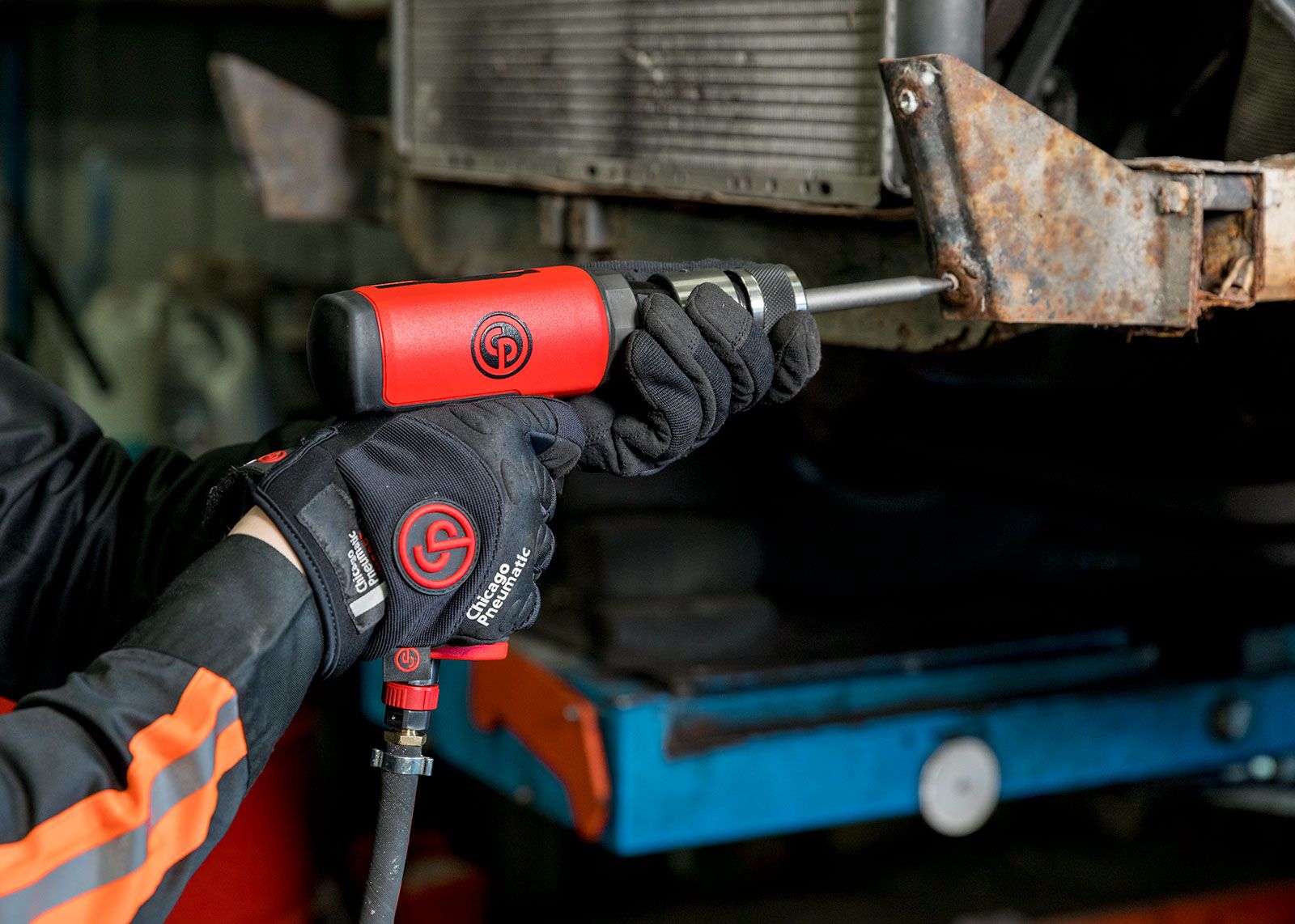 CP7160 Ciocan pneumatic scurt cu vibrații joace Chicago Pneumatic, cod 8941071600
