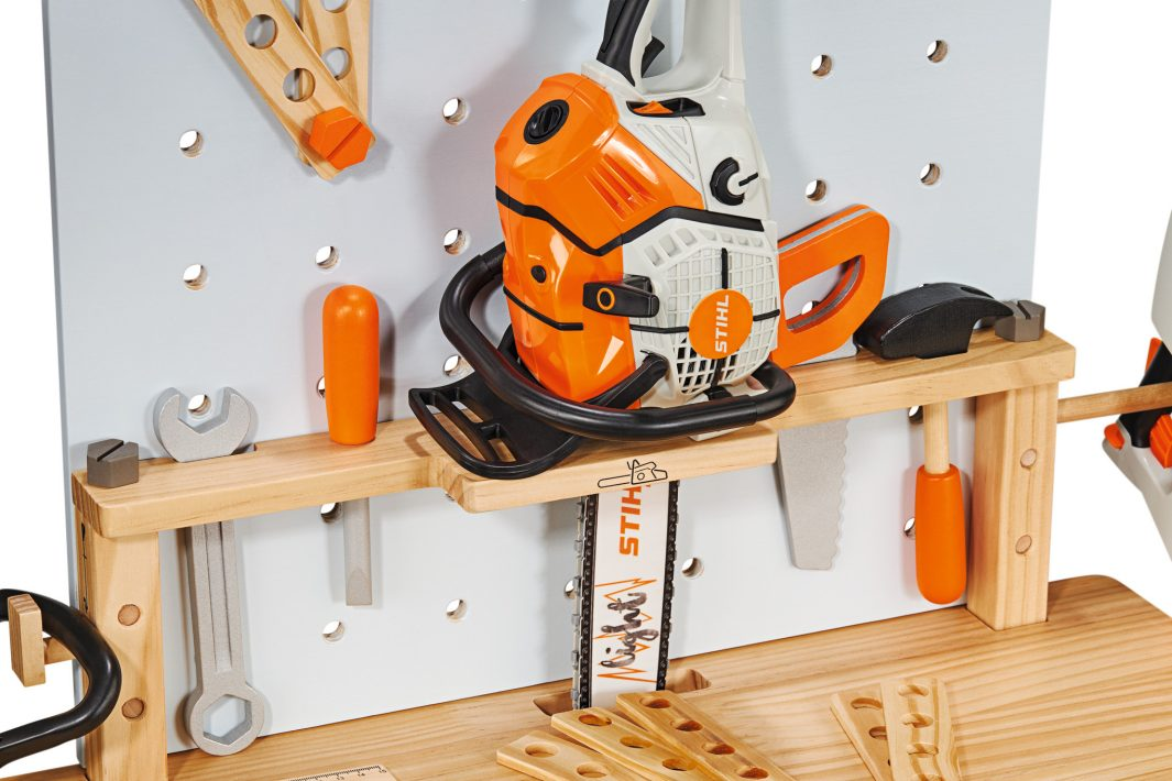 Banc de lucru de jucărie Stihl din lemn, cod 04216000144