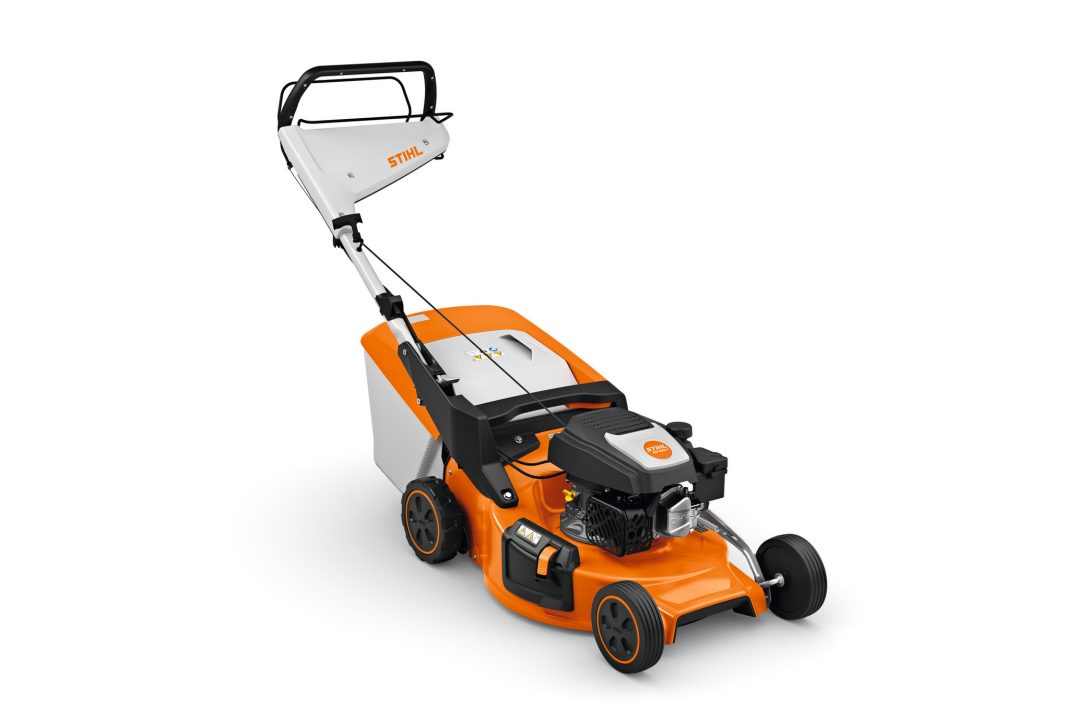 RM 253.3 T Mașină de tuns gazonul pe benzină Stihl, 51CM, cod WB220113410